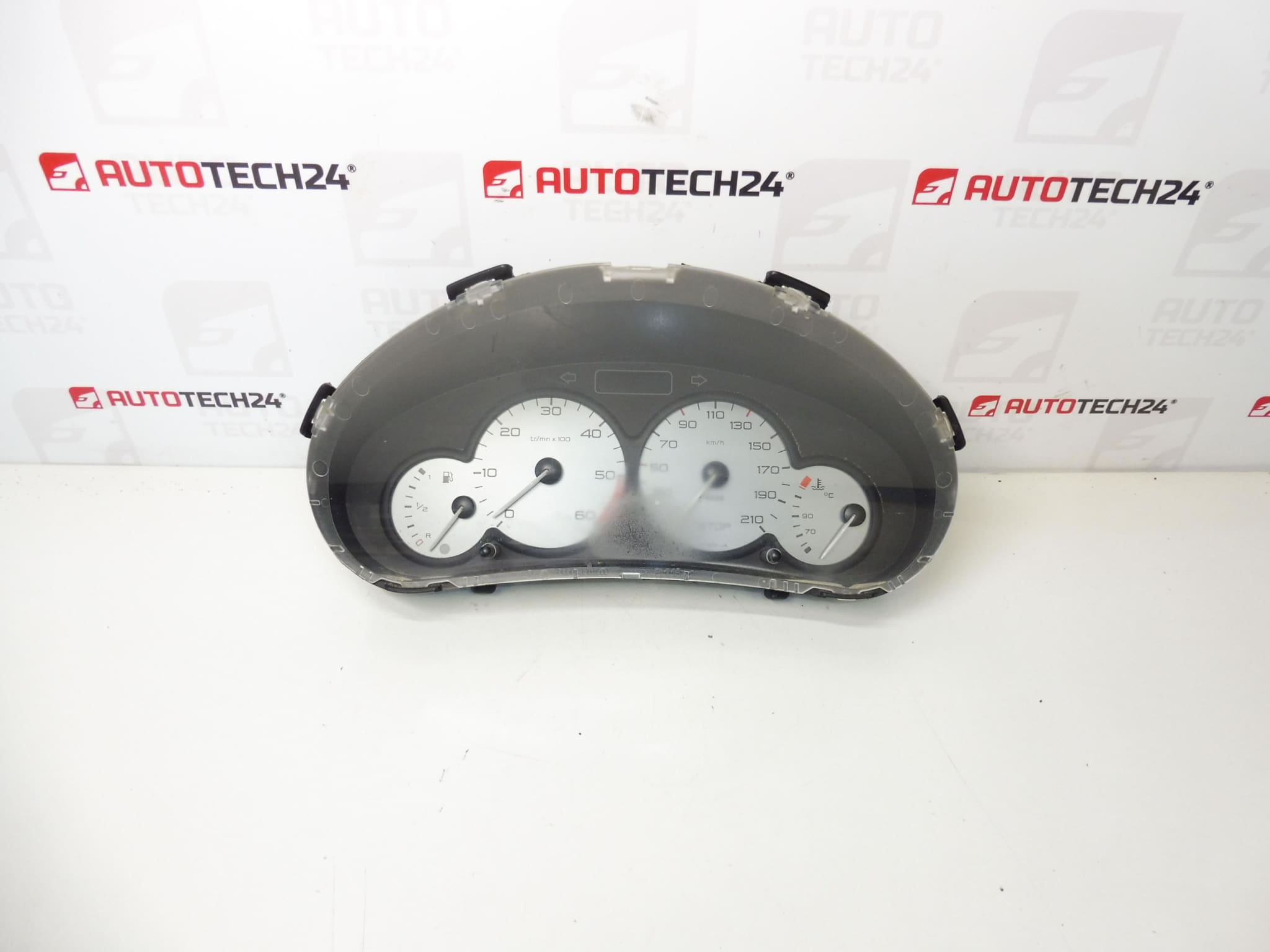 Tachometr Citroën Peugeot 211000 km 9652246380 6105V3