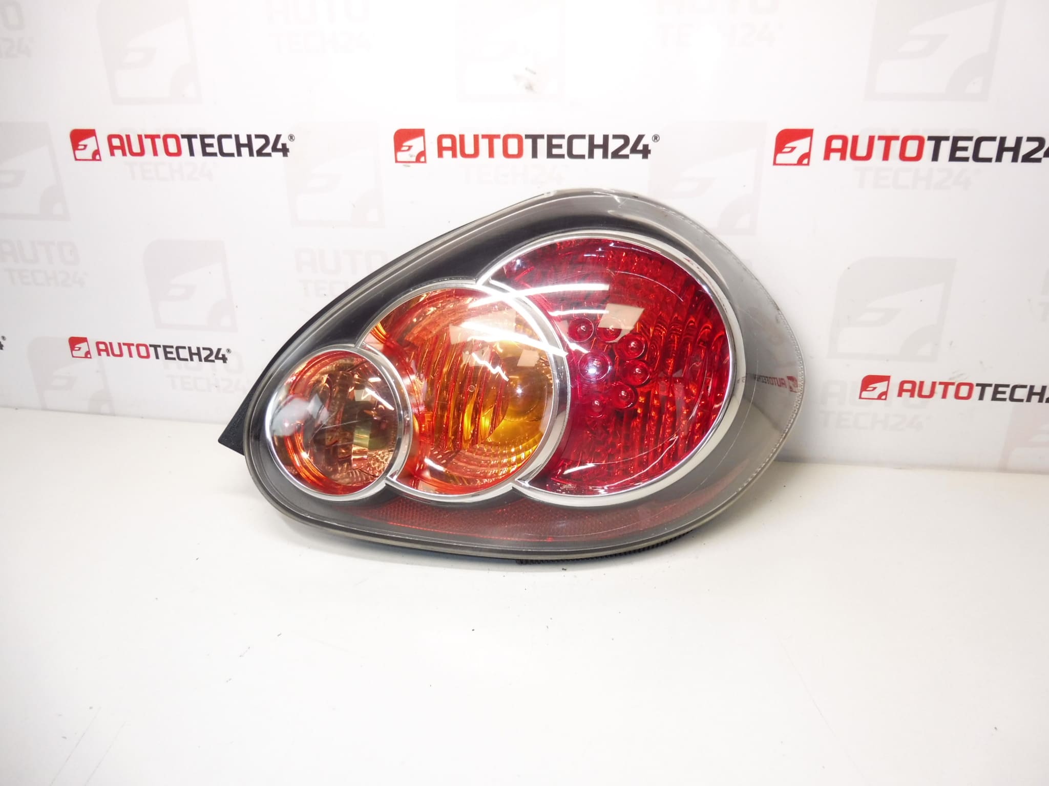 Pravá zadní lampa TOYOTA AYGO 2012 81550-0H071