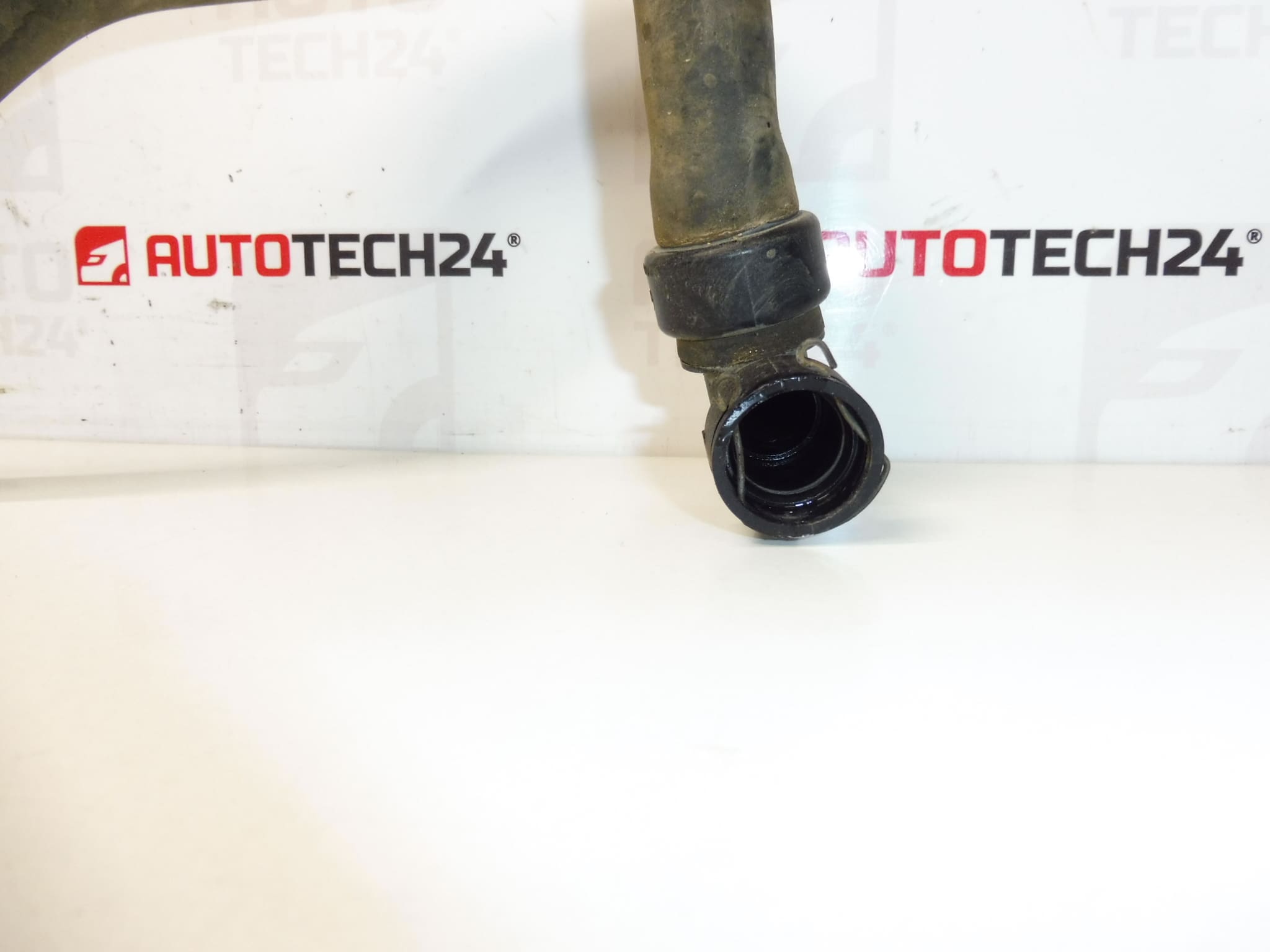 Vodní hadice Citroën Peugeot 2.2 HDI 646645 - Obrázek 2