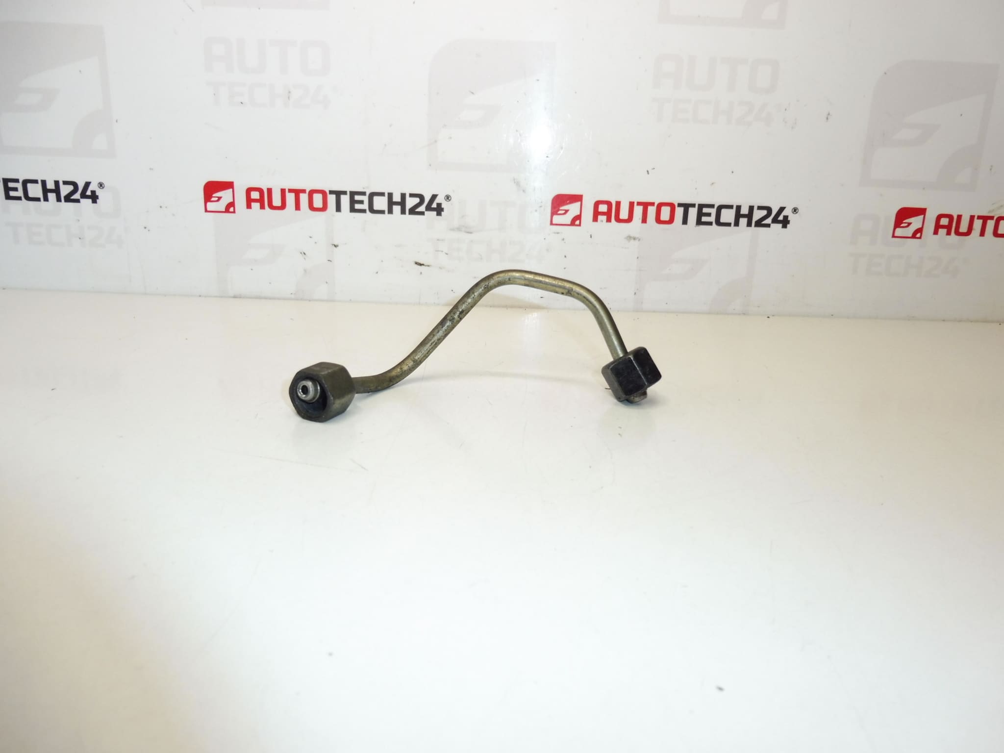Trubka RAIL přívodní k railu Citroën Peugeot 1570P8