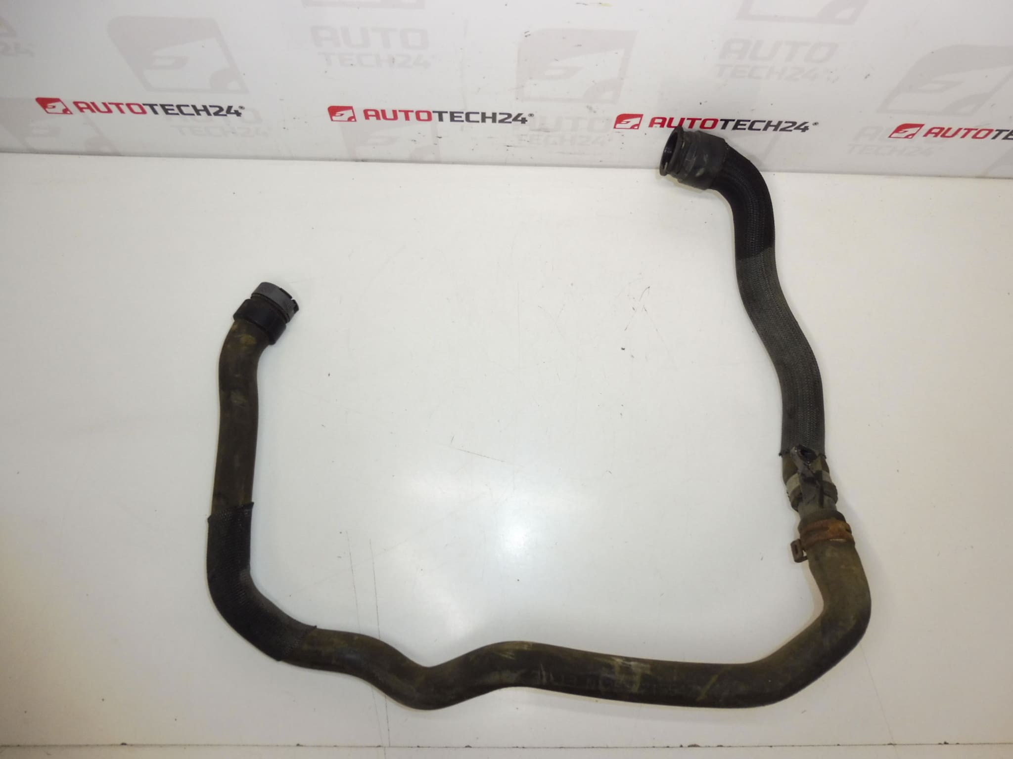 Vodní hadice Citroën Peugeot 1.4 VTI 1.6 VTI 135201 1351NG - Obrázek 2