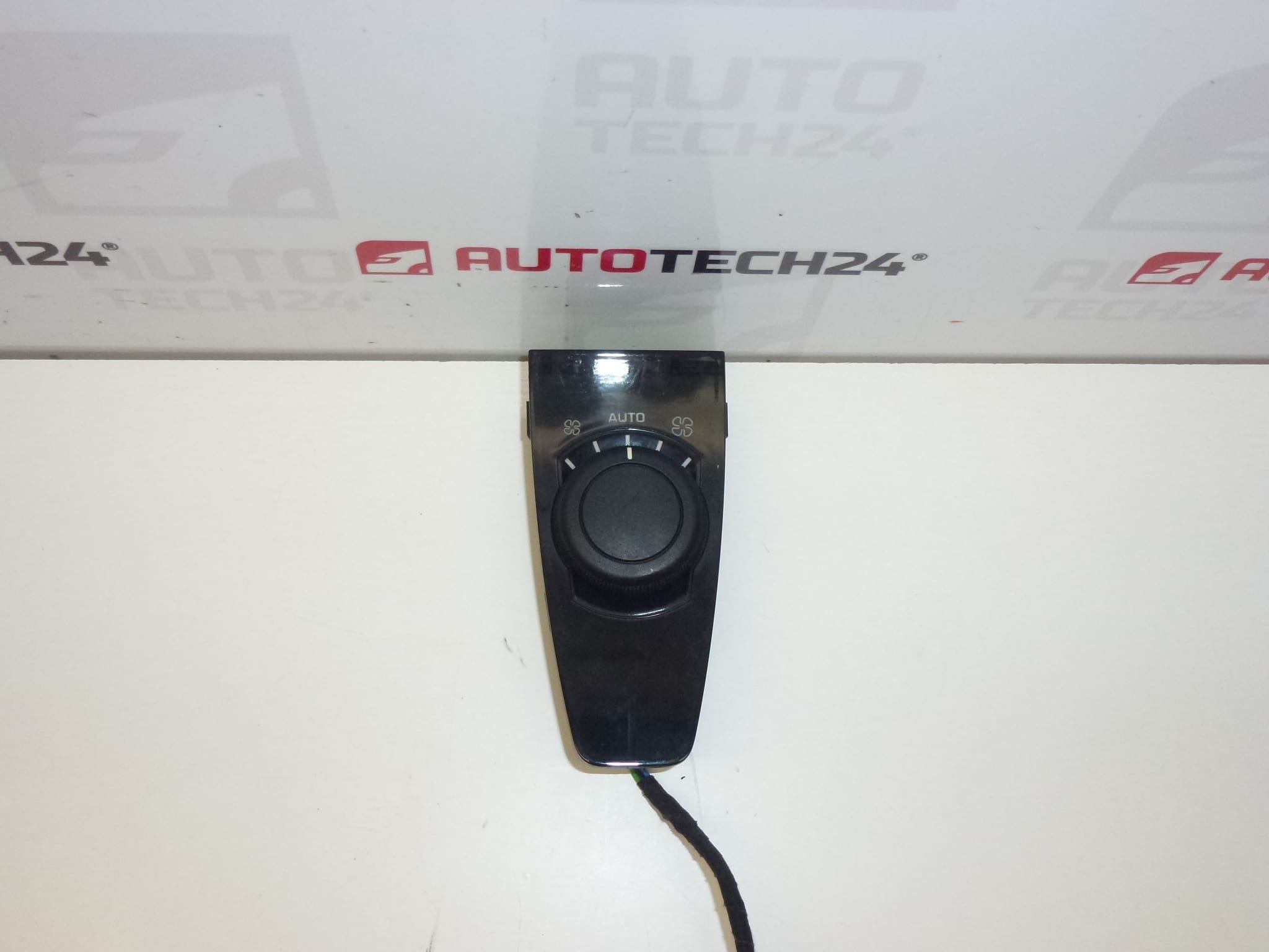 Ovládání klimatizace Citroën C4 Picasso 9659796977 6451XH