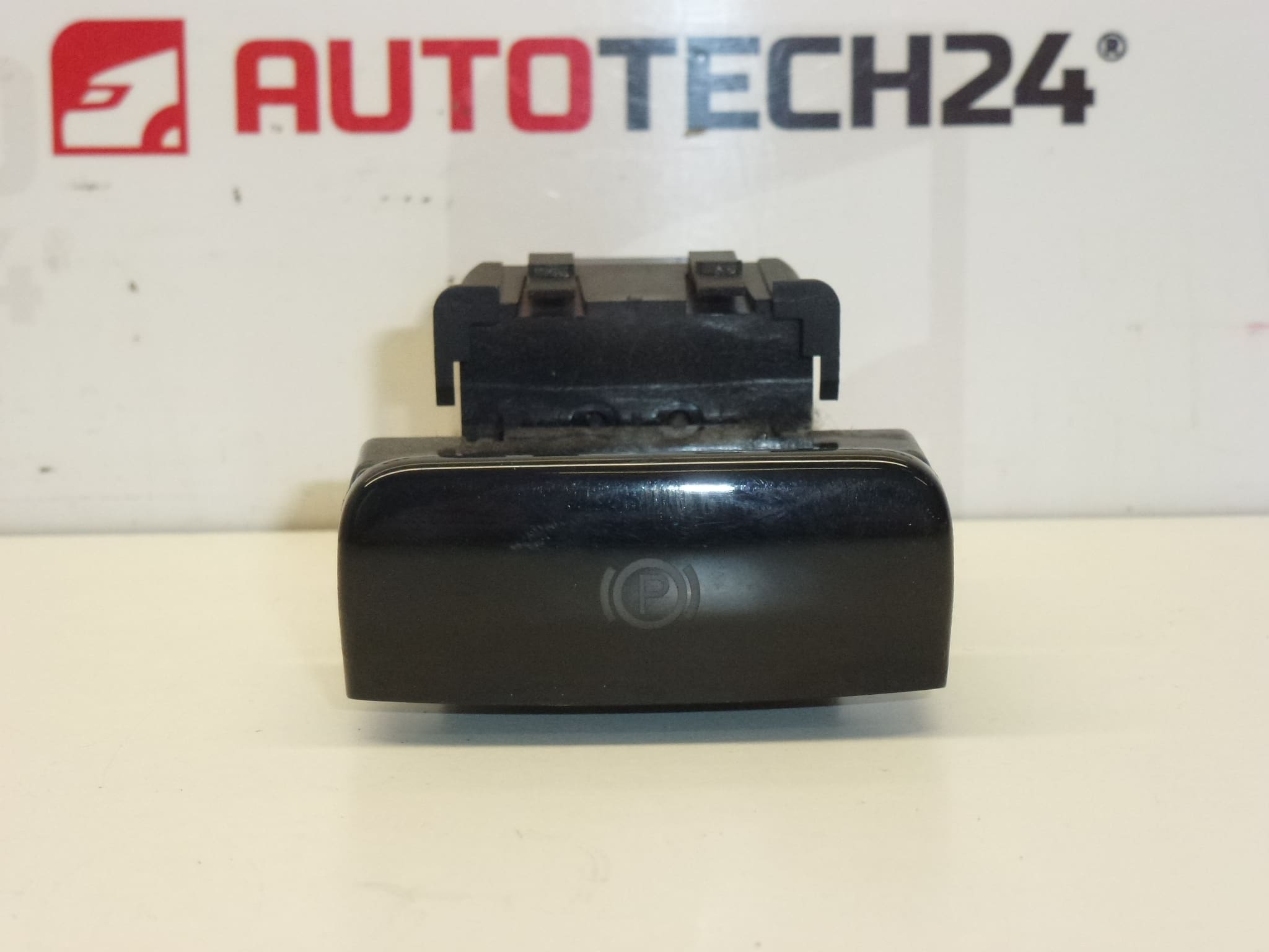 Ovladač ruční brzdy Citroën C4 Picasso 96597938ZD 470703