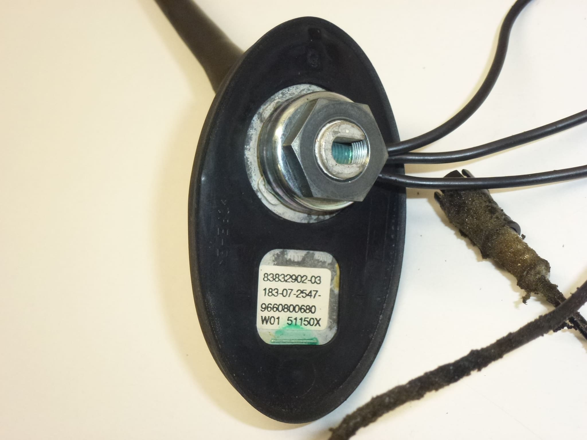 Anténa Citroën Peugeot 9660800680 6561KW 6561SN - Obrázek 2