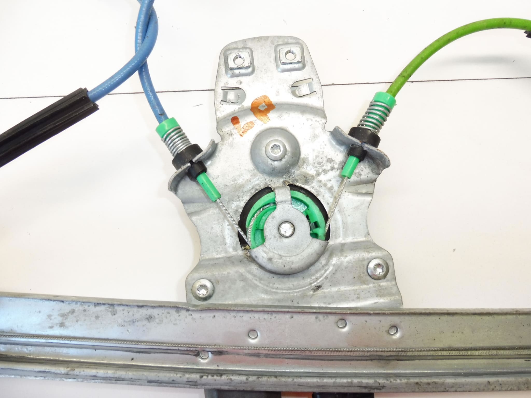 Mechanismus stahování levého předního okna Citroën C5 X7 0130822444 128000781 - Obrázek 2