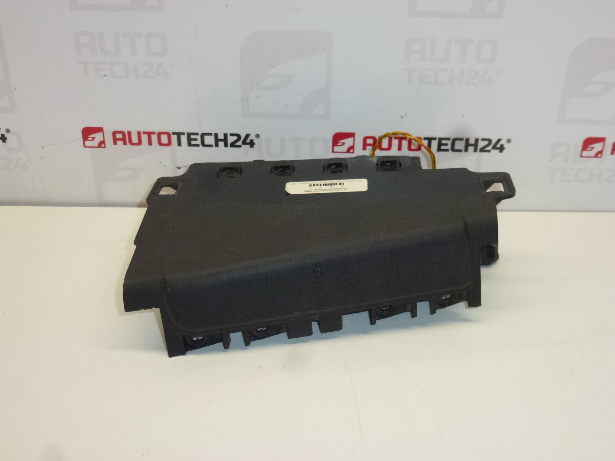 Zadní pravý sedačkový airbag Citroën C6 96517057ZD 8216JL