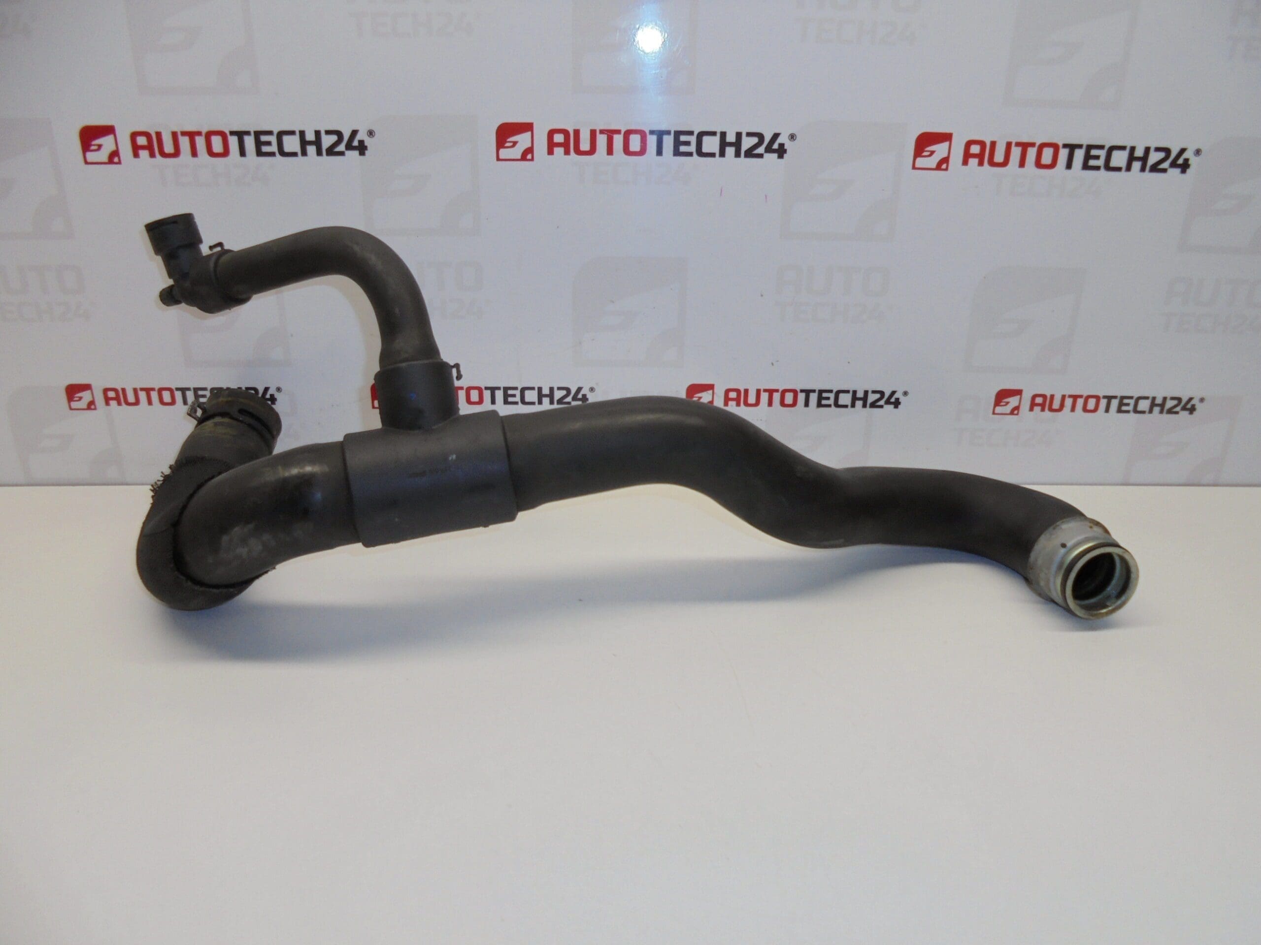 Vodní hadice Citroën Peugeot 2.0 HDI 135 1GT - Obrázek 2