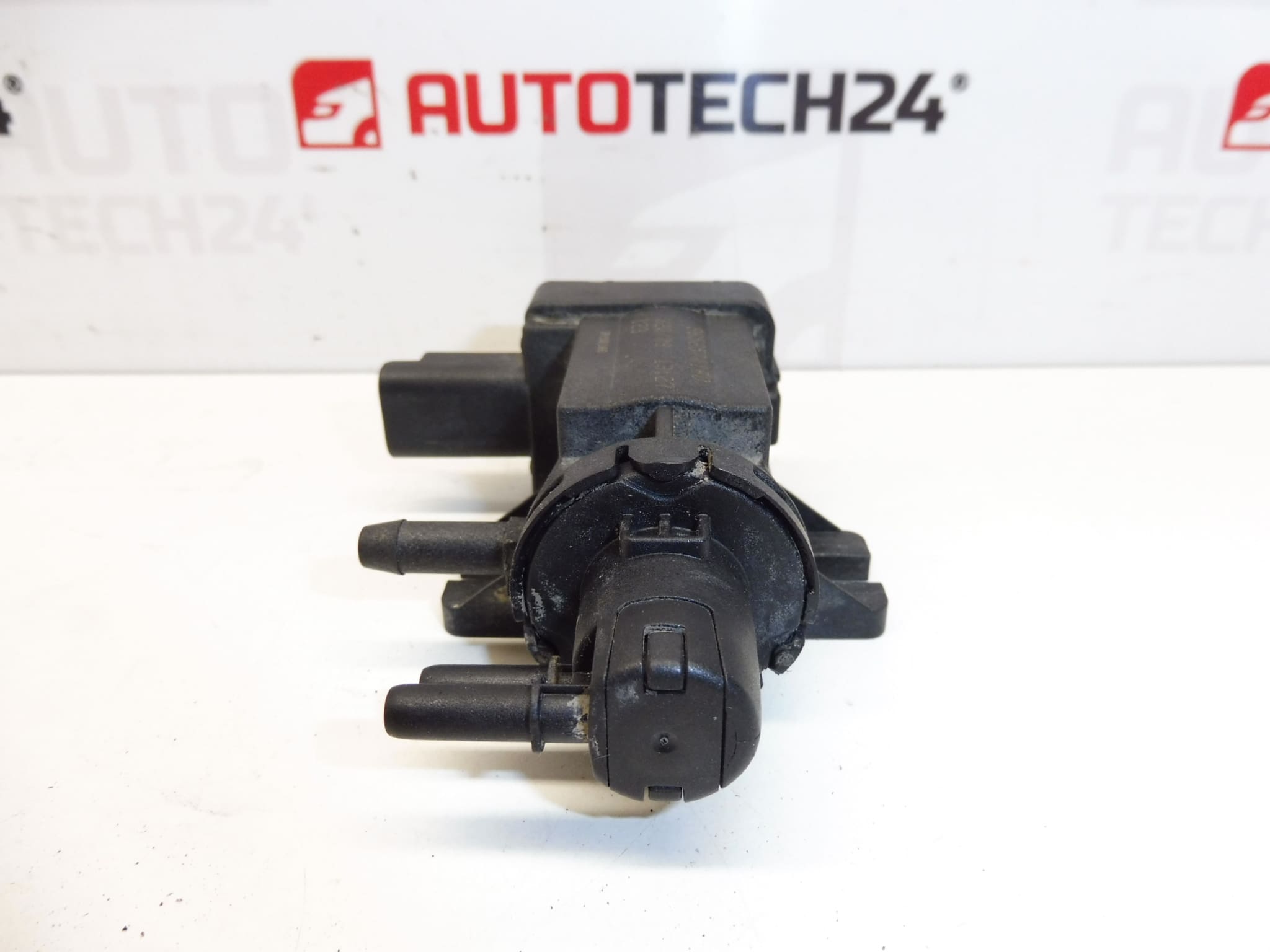 Podtlakový ventil Citroën Peugeot Bitron 9652997580 1618QK - Obrázek 2
