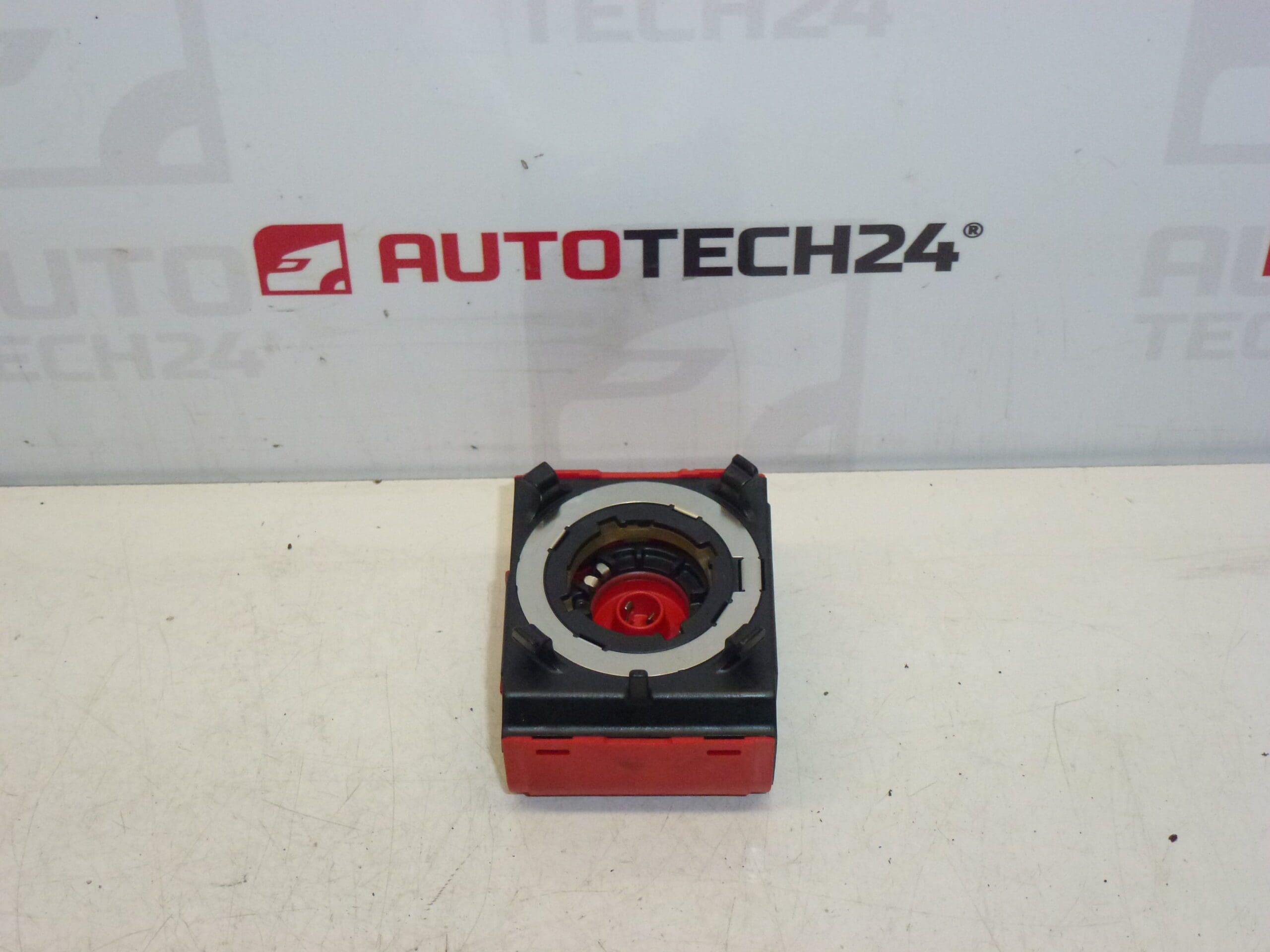 Řídící jednotka - zapalovač xenonu 1307329076 6224F6