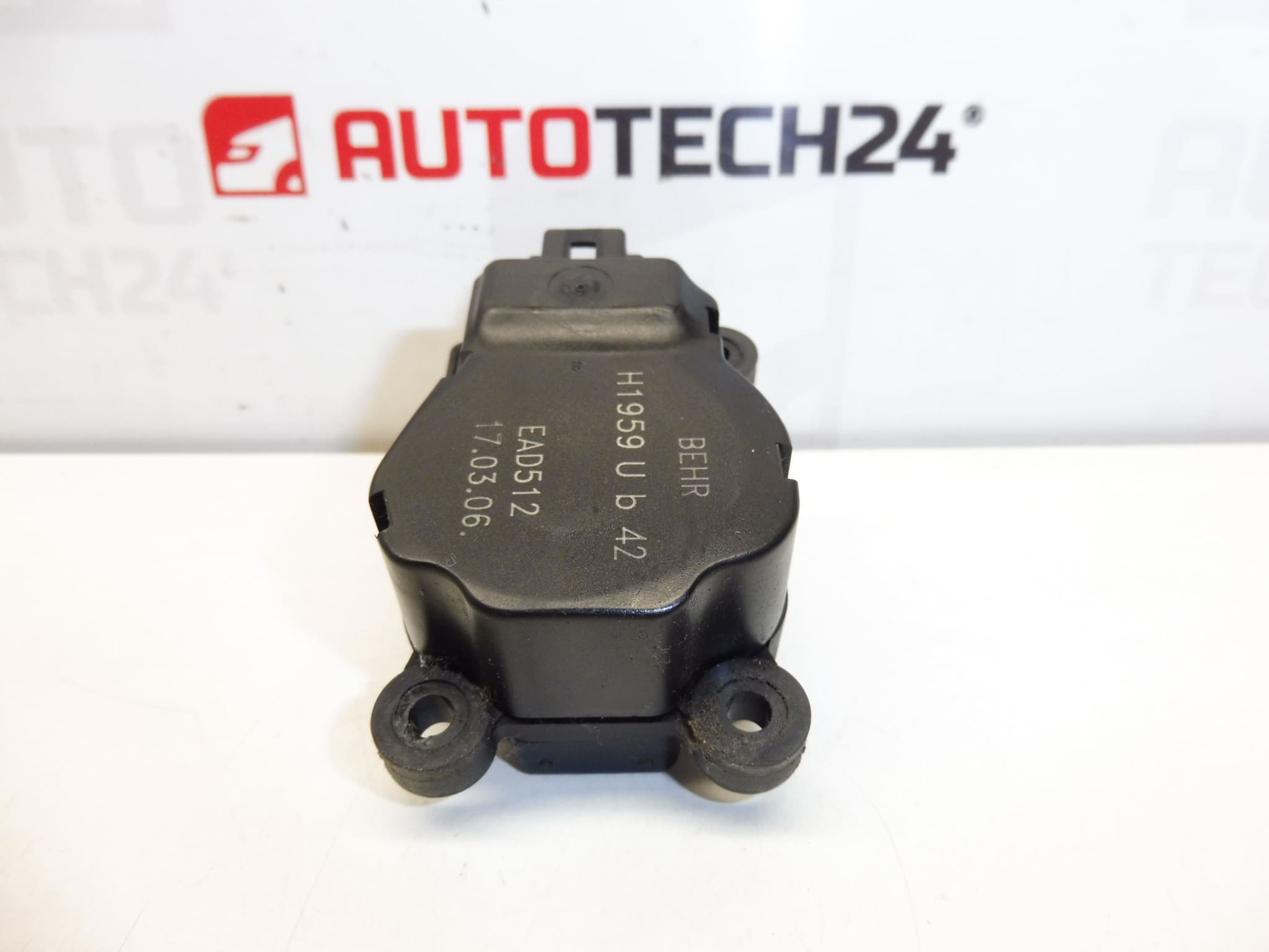 Servomotor topení BEHR H1959U B42 Citroën/Peugeot EAD512 6447RZ - Obrázek 2