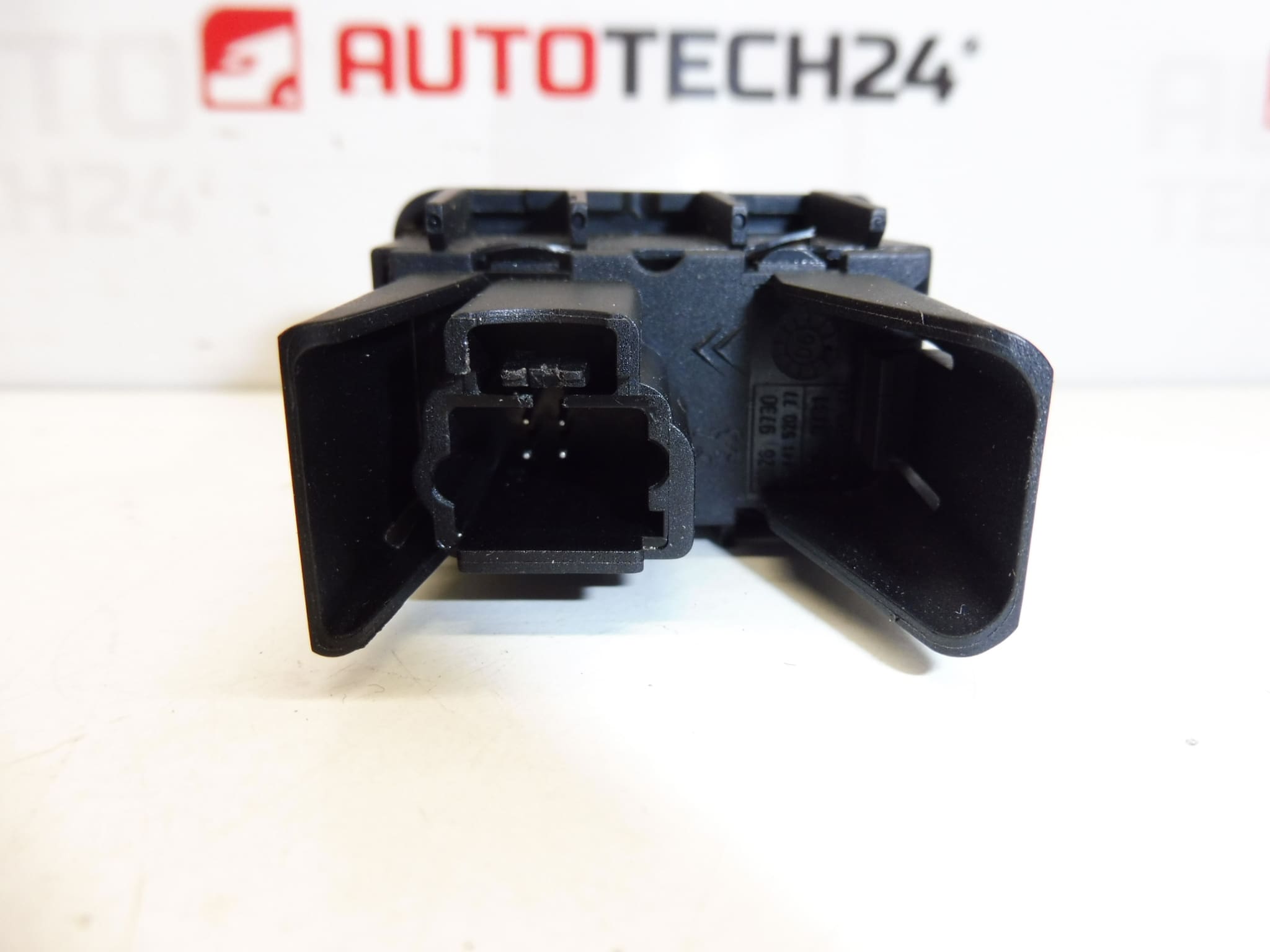 Ovladač střešního okna Citroën Peugeot 96441520XT 6554L2 - Obrázek 2