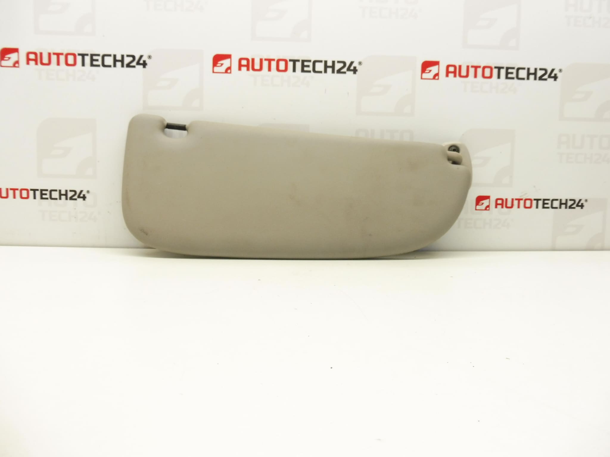 Sluneční clona levá Citroën Peugeot 8143EP