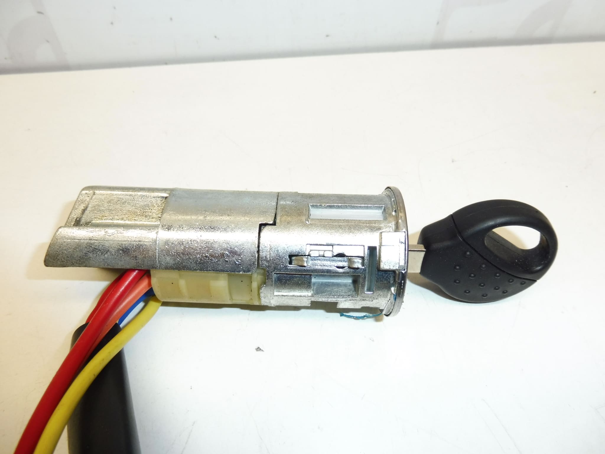 Zámek zapalování včetně 1 klíče, Peugeot 206, č. dílu 4162P0 - Obrázek 2