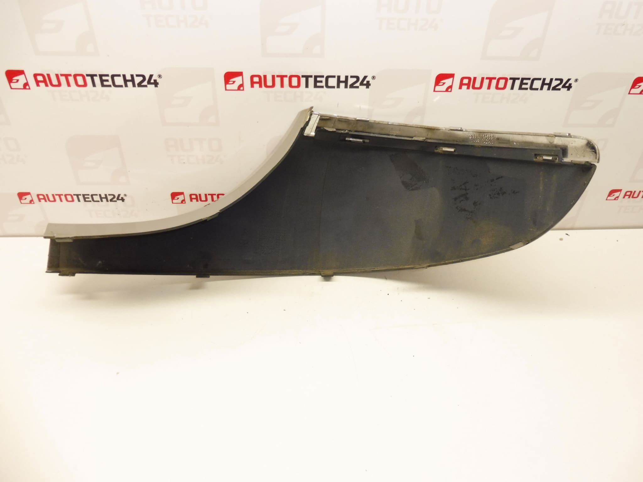 Levá Lišta s Chromem Zadního Nárazníku Citroën Xsara Picasso KDDC 7452CS - Obrázek 2