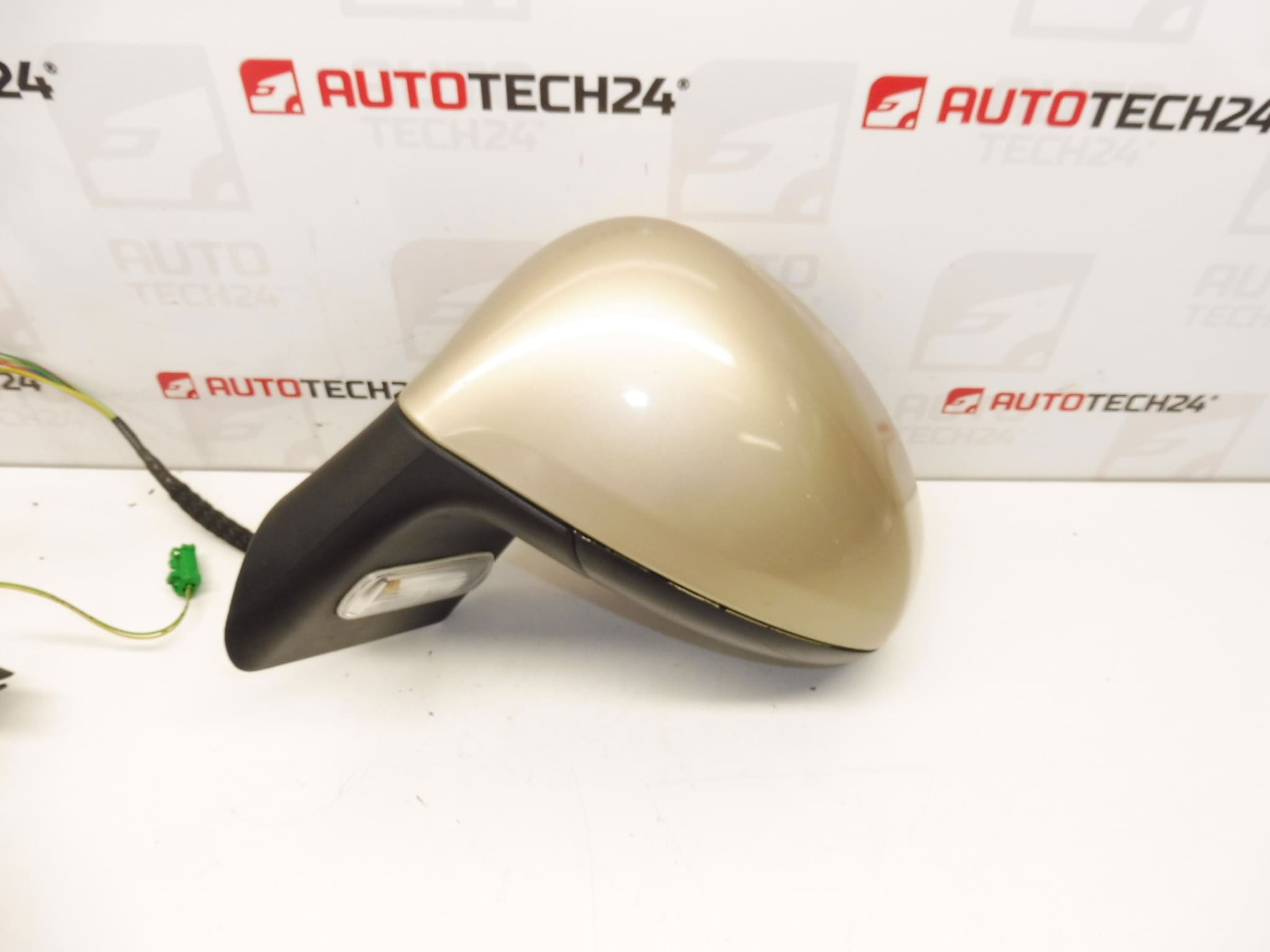 Levé zpětné zrcátko Citroën C4 KCW 96548384 8149ZW