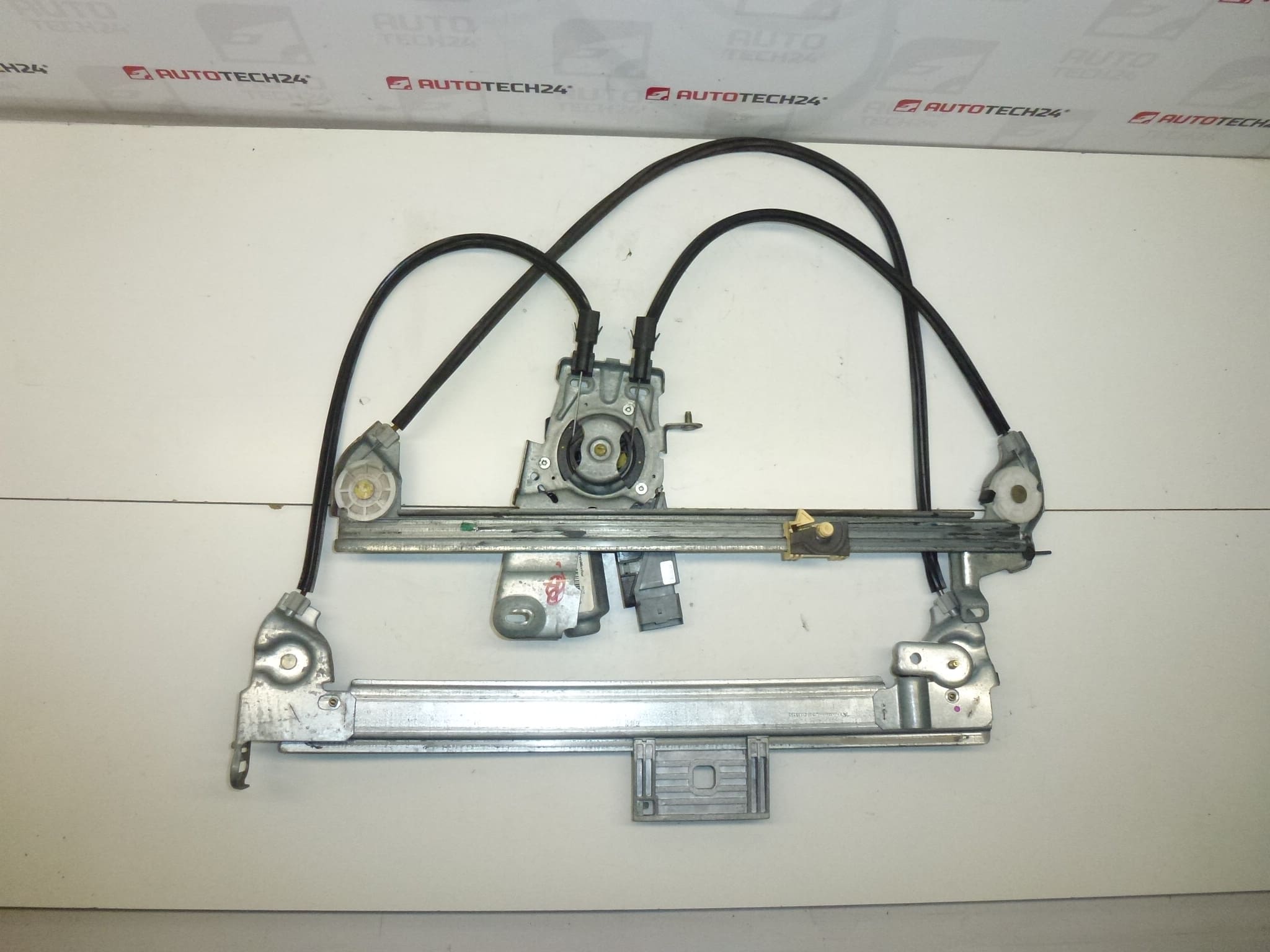 Mechanizmus pravého předního okna Citroën C3 PLURIEL 9643369380 9222N9