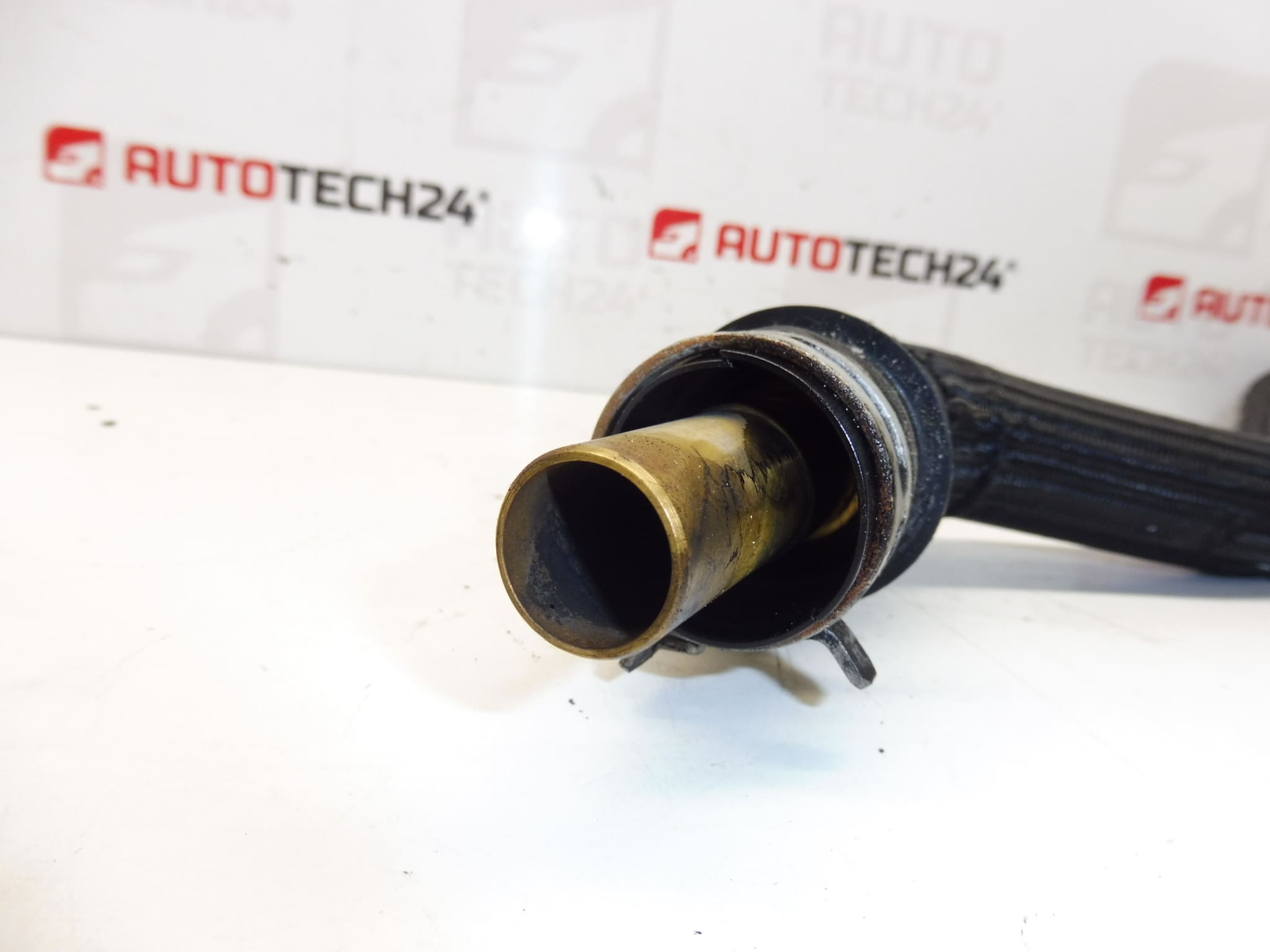 Připojení olejových par Citroën Peugeot 2.0 HDI 1192AA 1180R2 - Obrázek 2