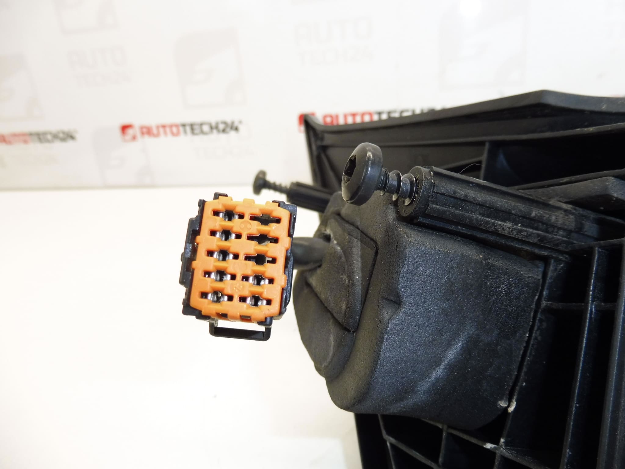 Pravé Zrcátko Citroën Xsara KPUC 8148GL - Obrázek 2