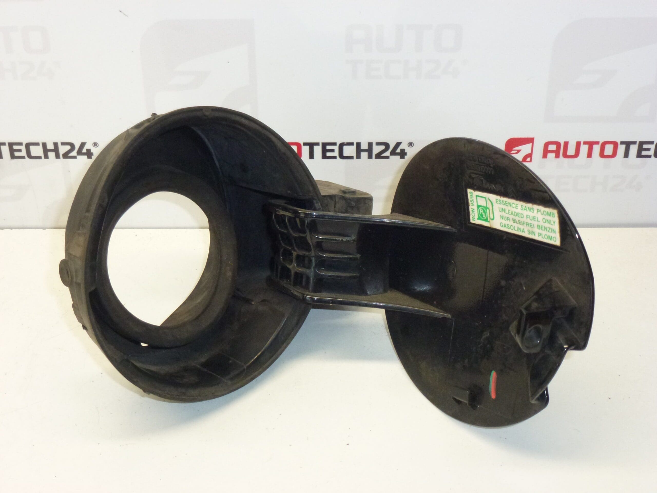 Víčko kryt nádrže Citroën C4 3 dveře 9650817777 1517C0 EXL - Obrázek 2