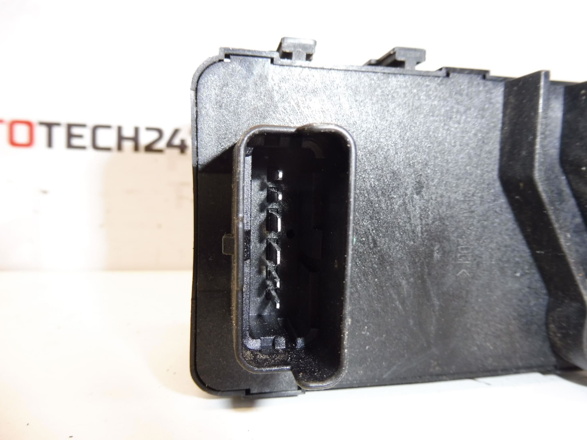 Relé žhavení VALEO Citroën Peugeot 73507712 9628756080 - Obrázek 2