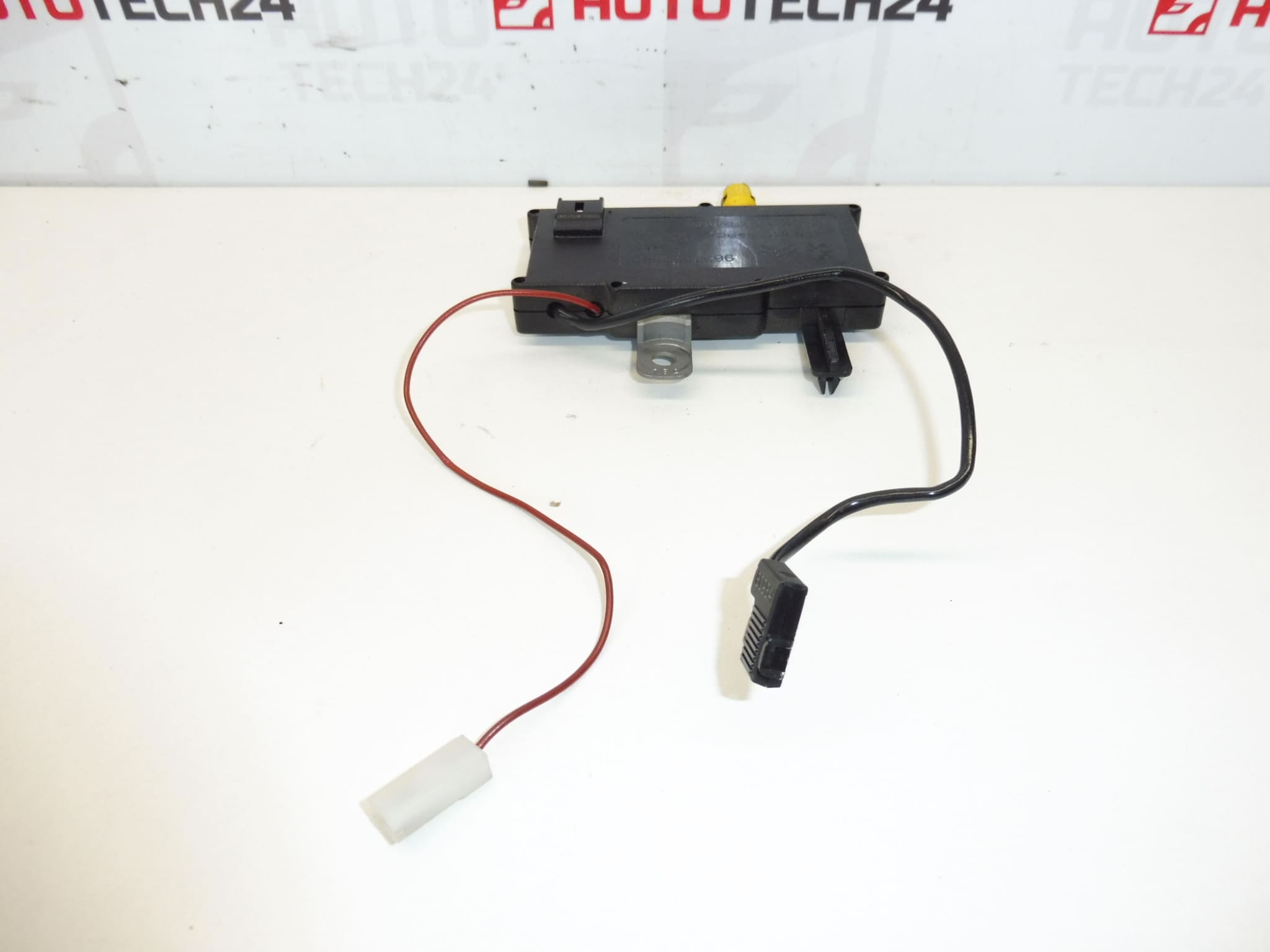 Anténní modul Peugeot 607 9637564680 6561F6 - Obrázek 2