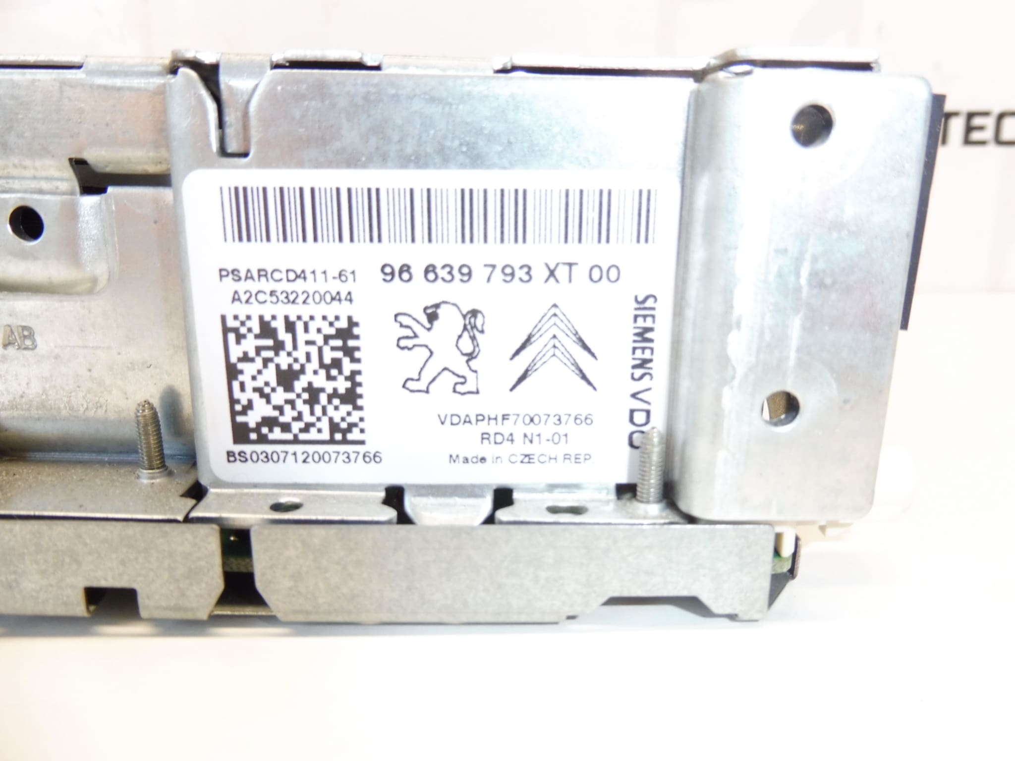 Autorádio CD Citroën Peugeot 96639793XT 16077504XT - Obrázek 2