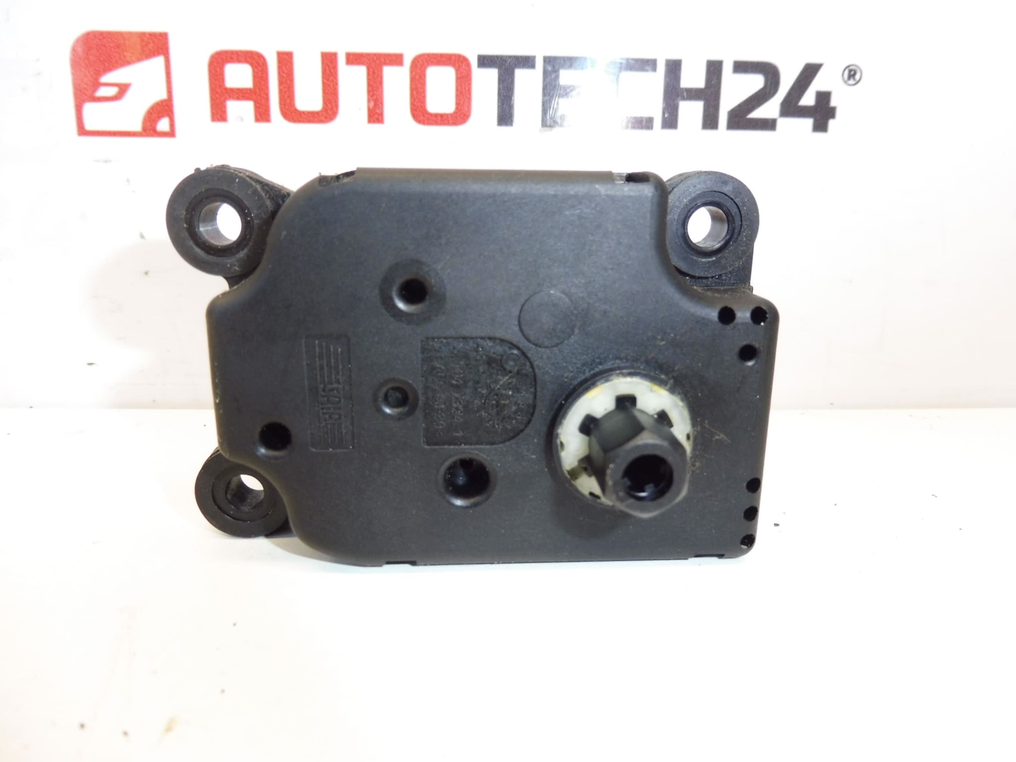 Servomotor topení Citroën/Peugeot BEHR EAD511 H1961 UA13 - Obrázek 2