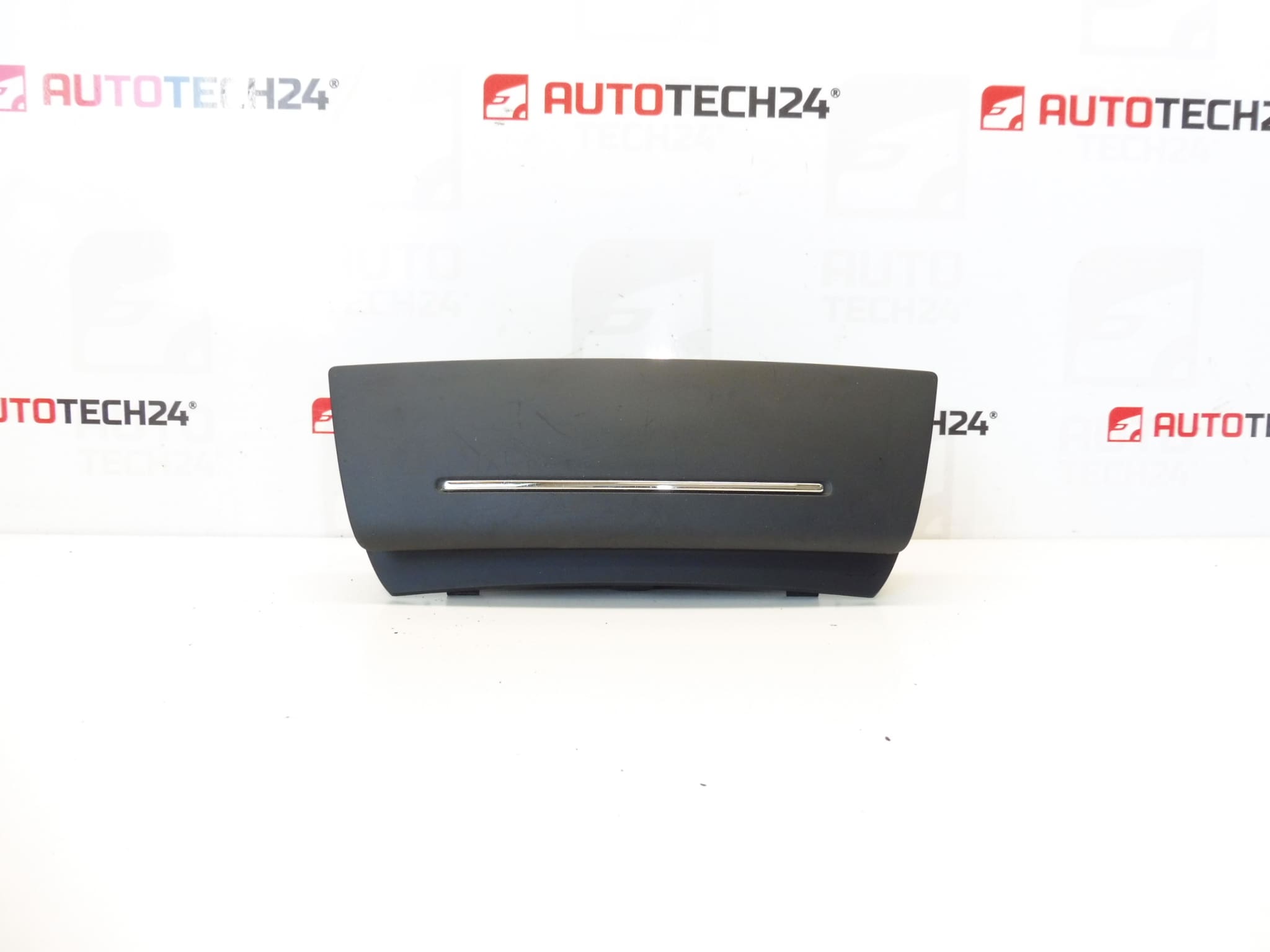 Středová odkládací schránka Citroën C5 X7 9682460077 7589YQ 7591GR