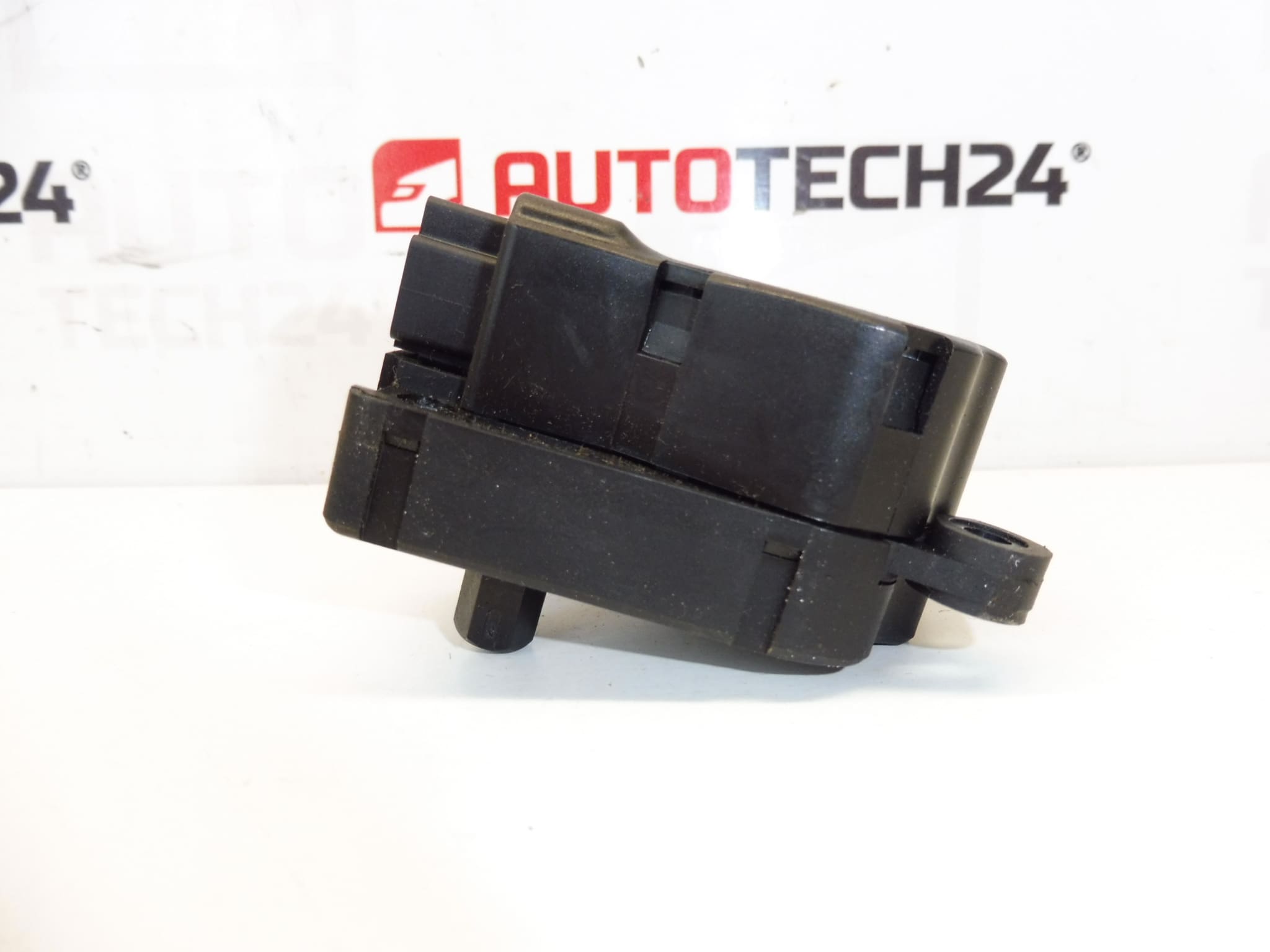 Servomotor topení Citroën/Peugeot BEHR EAD511 H1961 Ua 14 - Obrázek 2