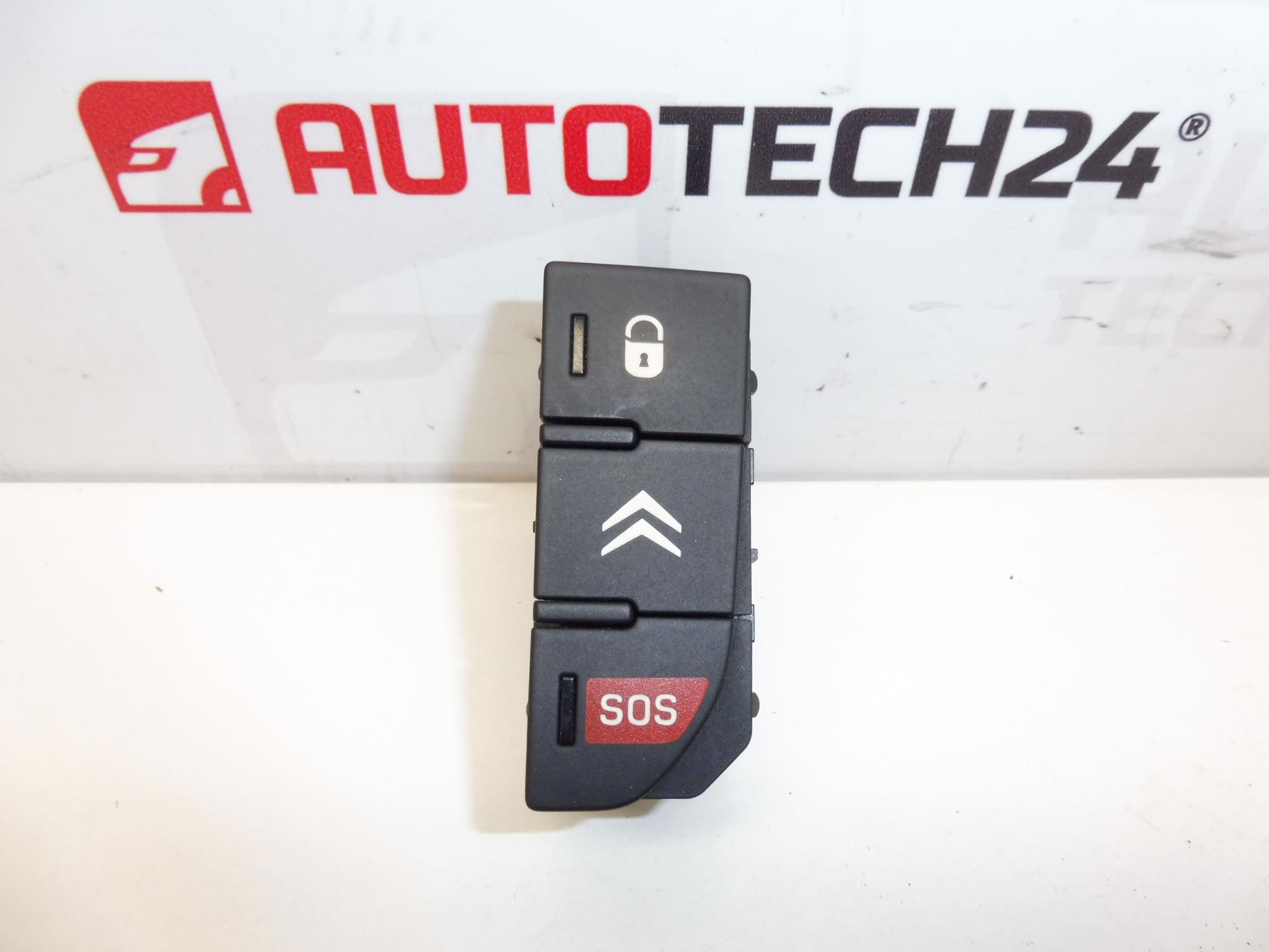 Spínač centrálního zamykání a SOS Citroën C5 X7 96645838ZD 649045