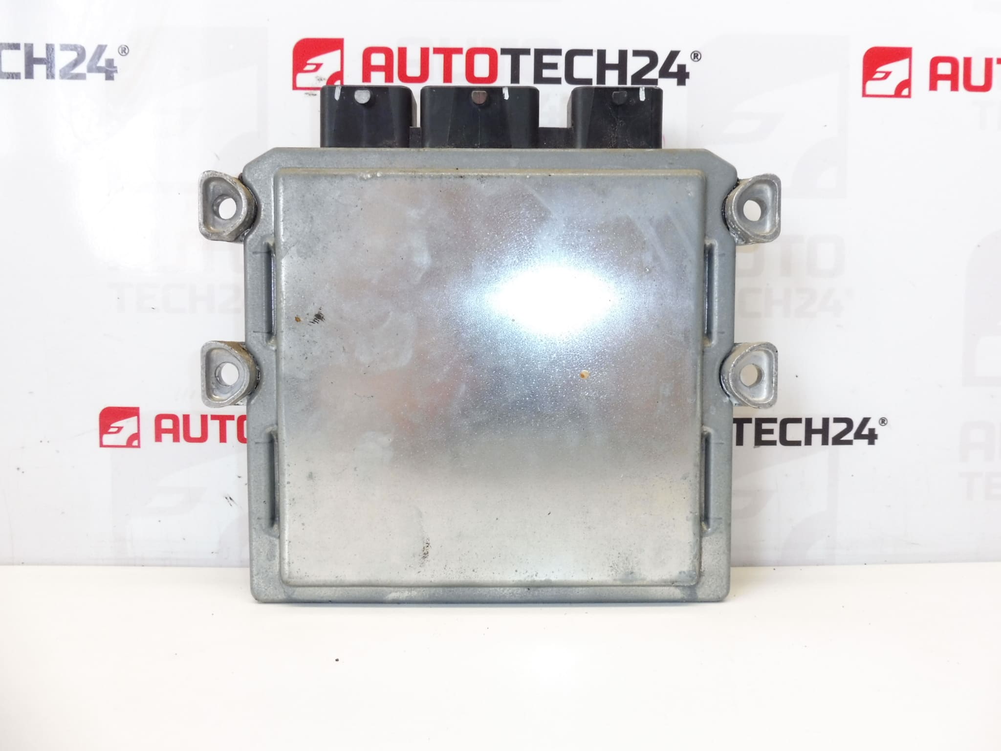 Řídící jednotka vstřikování ECU Siemens VDO SID806 5WS40285C_T 9660300280 9653451880 1939VP - Obrázek 2