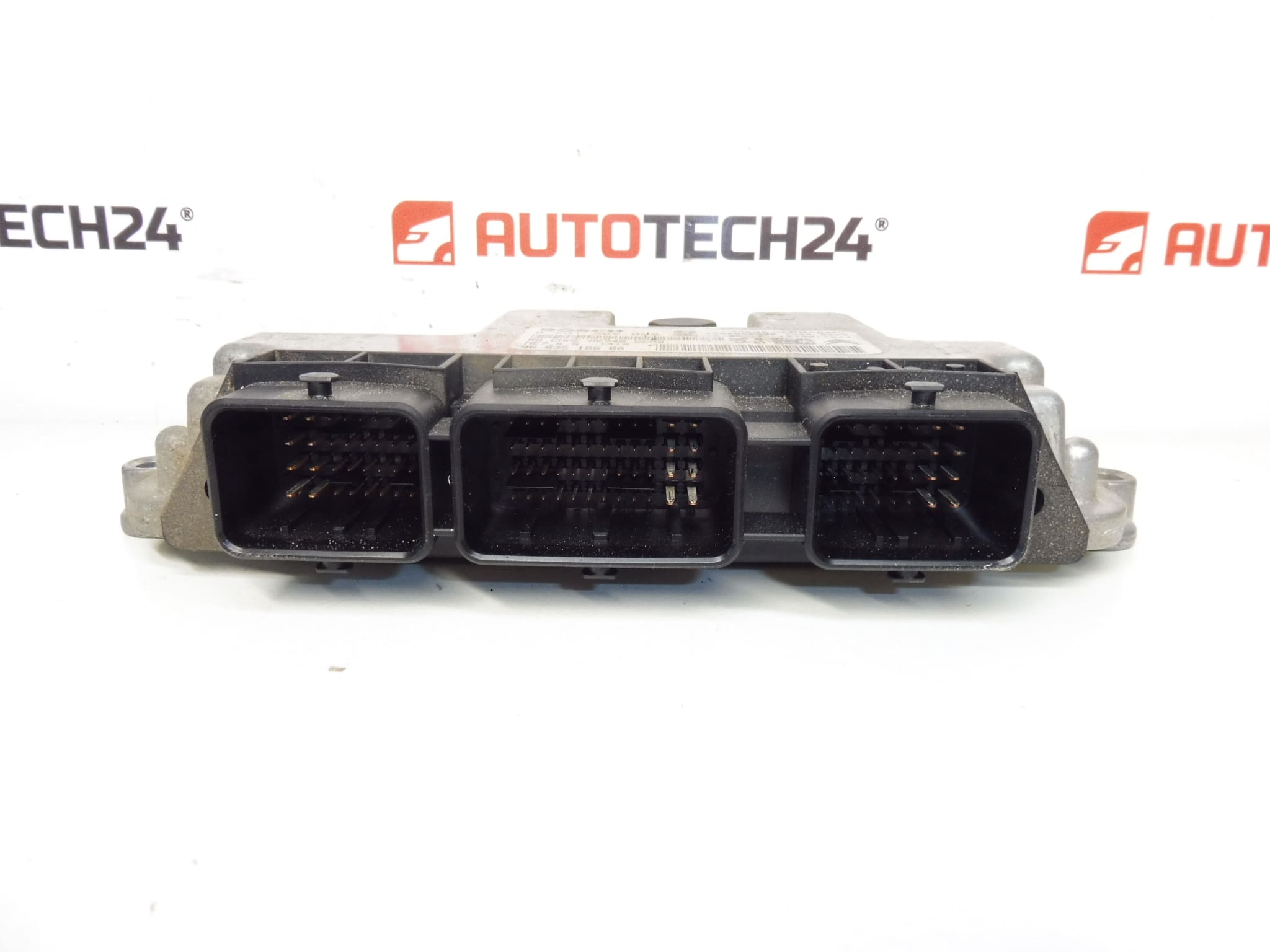 Řídící jednotka motoru ECU Bosch ME7.4.5 0261208908 9663518680 1940TK - Obrázek 2