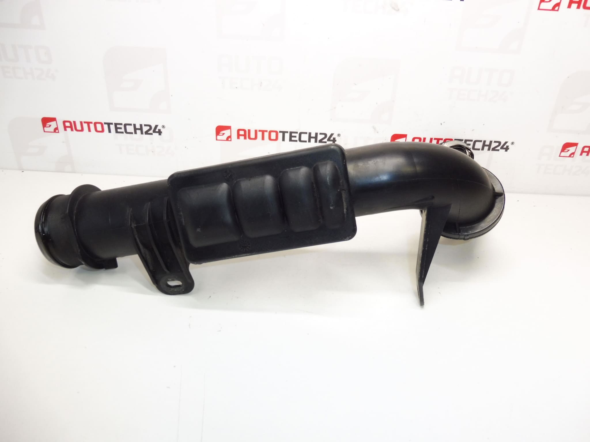 Vzduchové připojení turba pro Citroën a Peugeot 2.0 HDi 0382HE - Obrázek 2