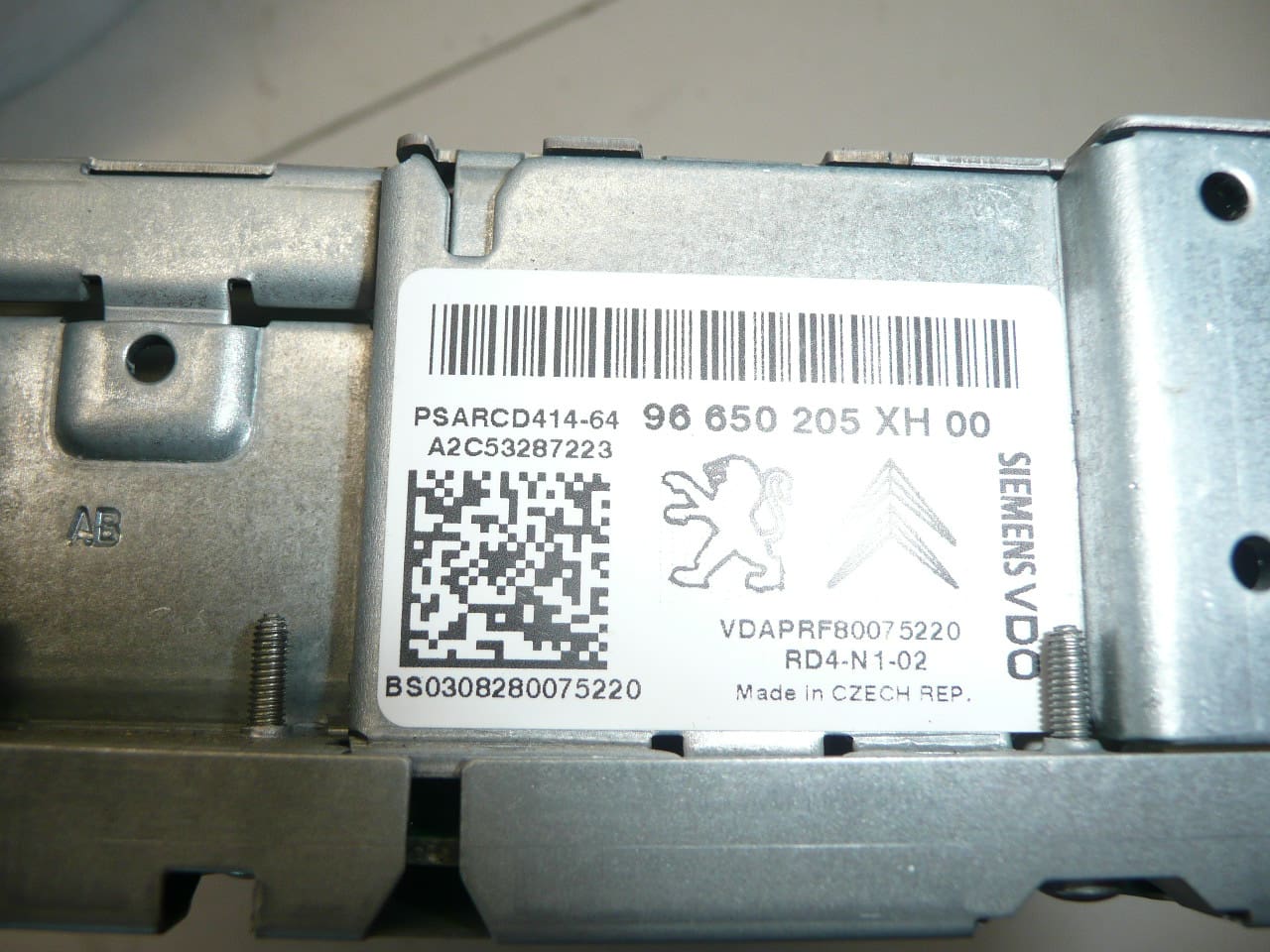 Autorádio Rádio CD RD4-N1-02 Citroën Peugeot 96650205XH - Obrázek 2