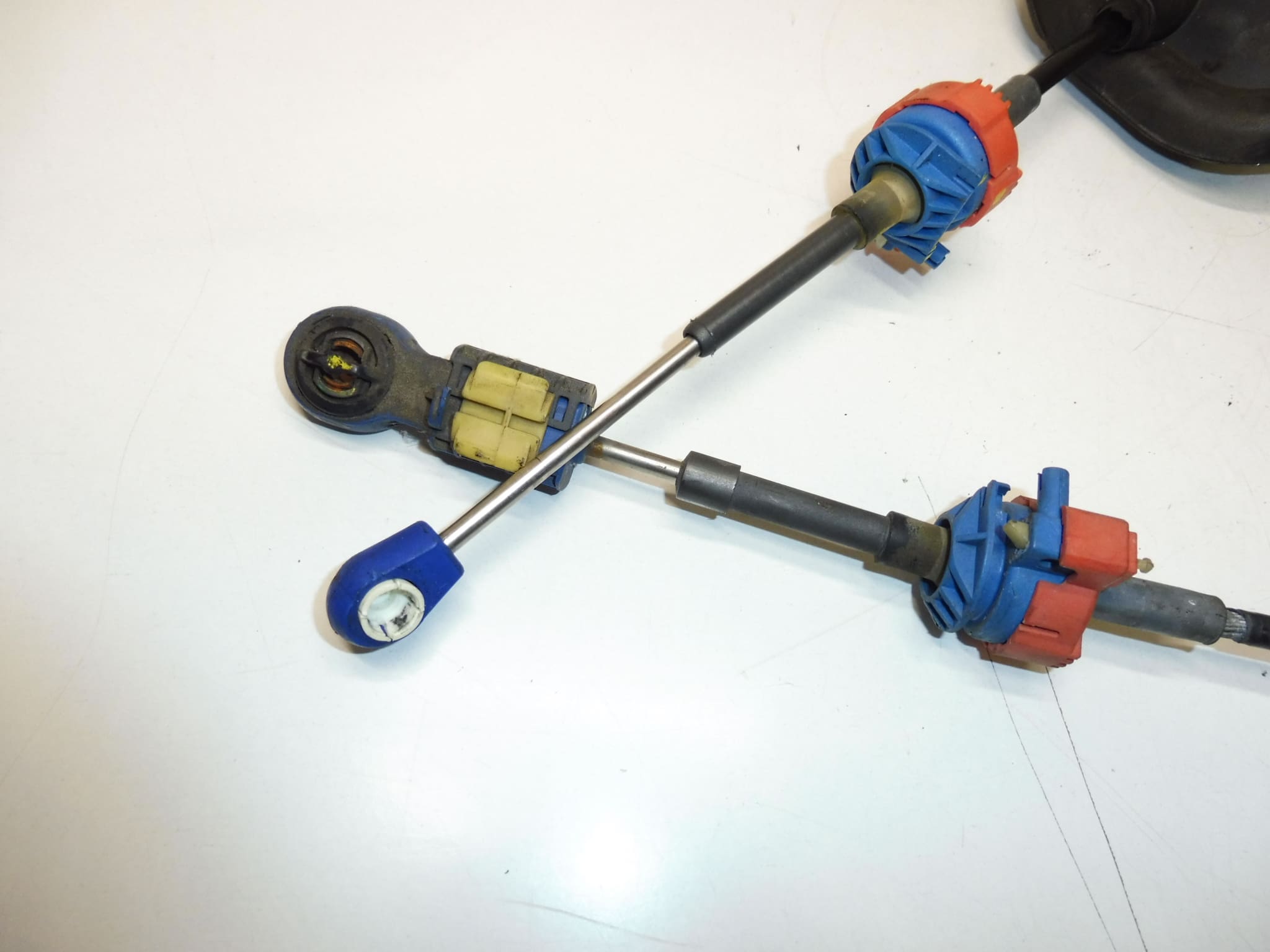 Táhla řazení pro automatickou převodovku Peugeot 307 / Citroën C4 2444EQ 1684689780 - Obrázek 2