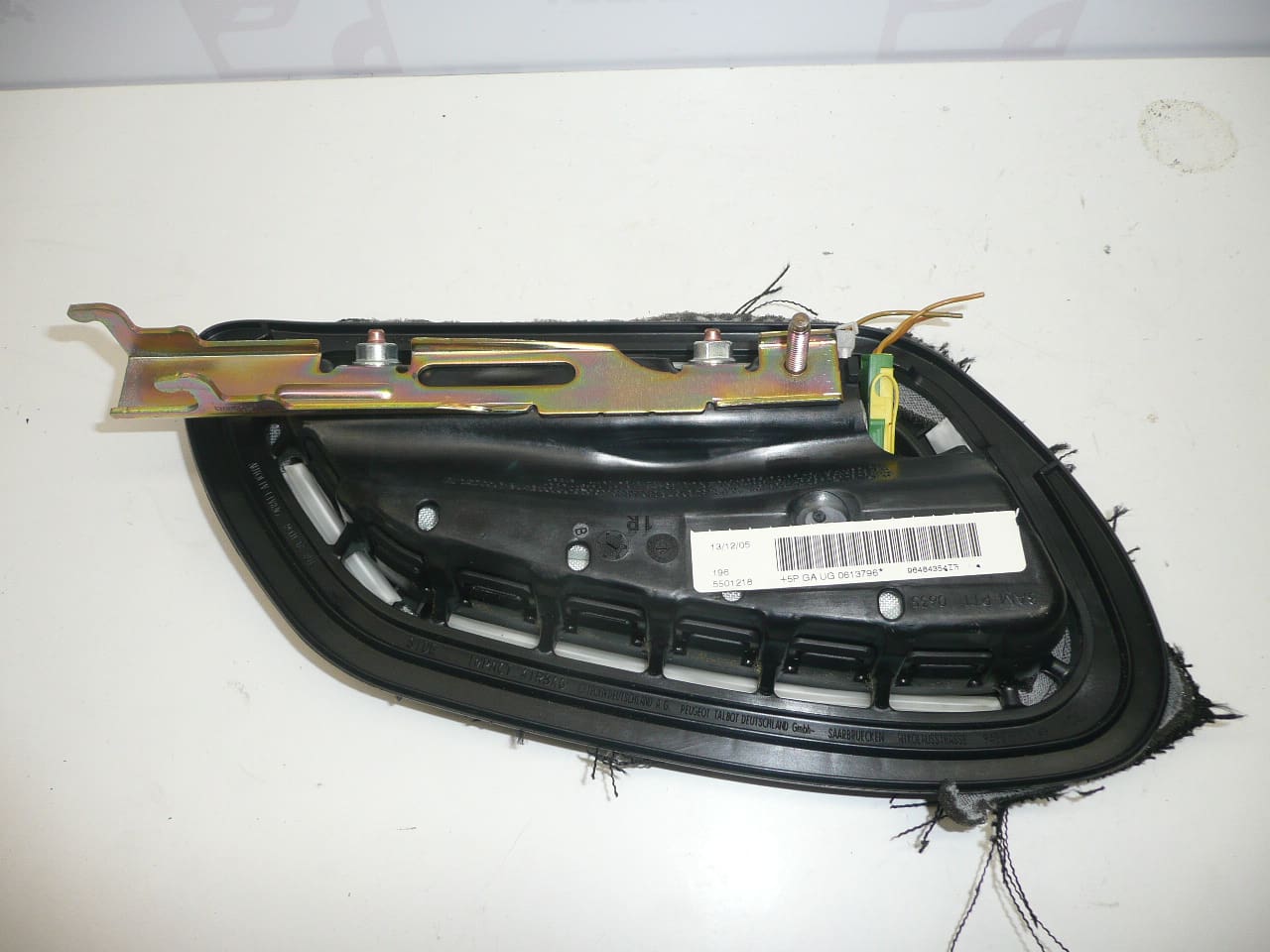 Airbag sedadlový pravý Peugeot 206 96484354ZR 8216AA - Obrázek 2