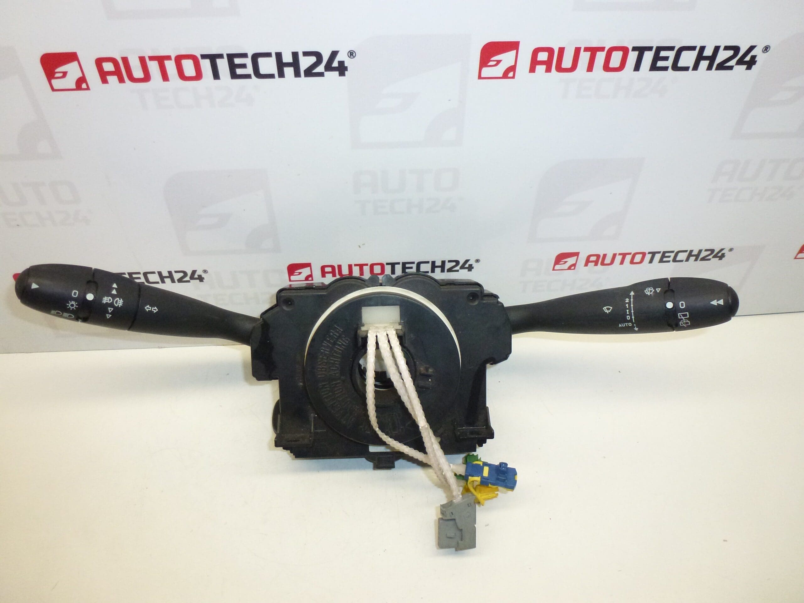 Ovladače páčky Peugeot 206 307 96574186XT