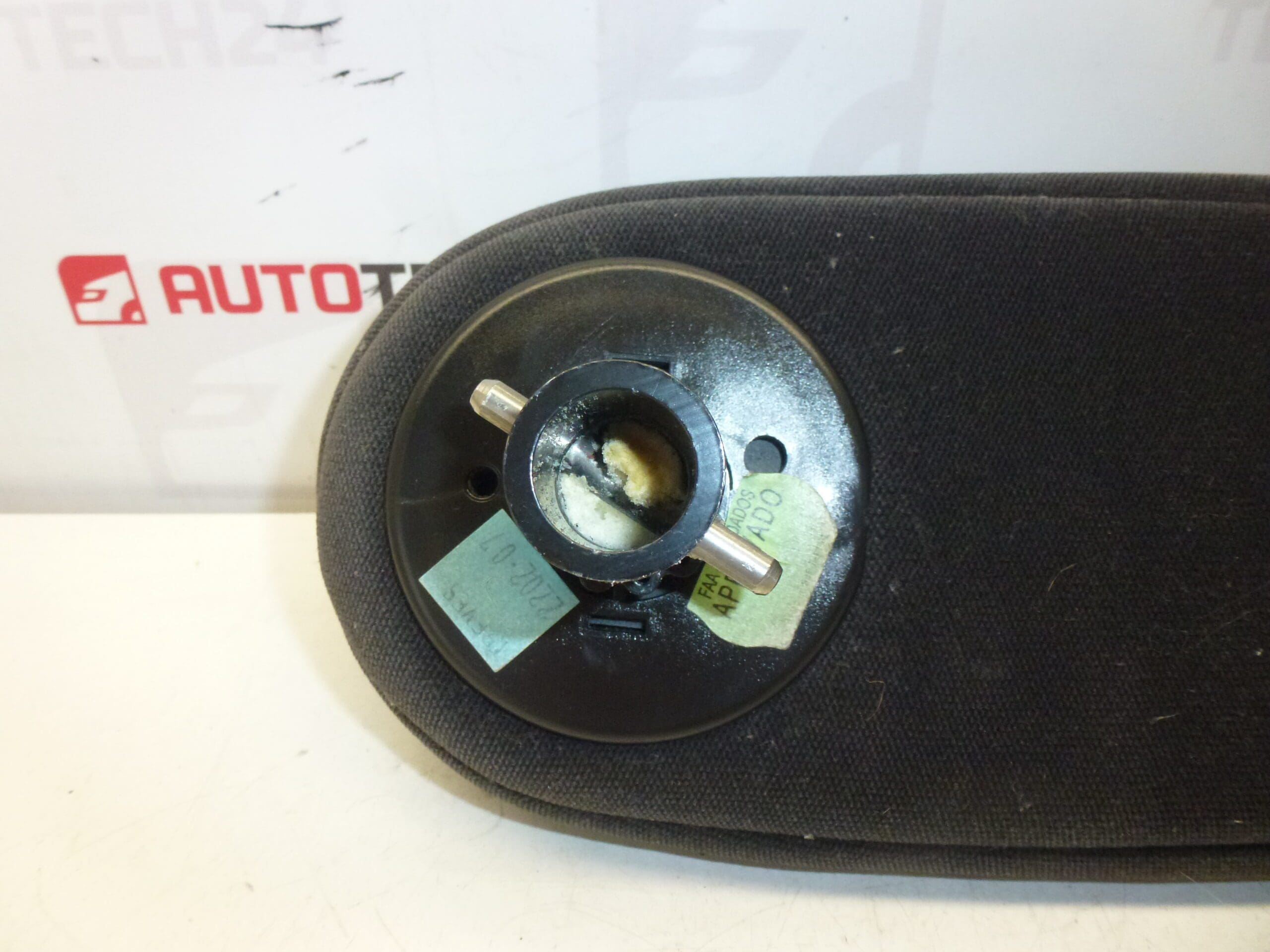 Pravá loketní opěrka Citroën C5 8830QR - Obrázek 2