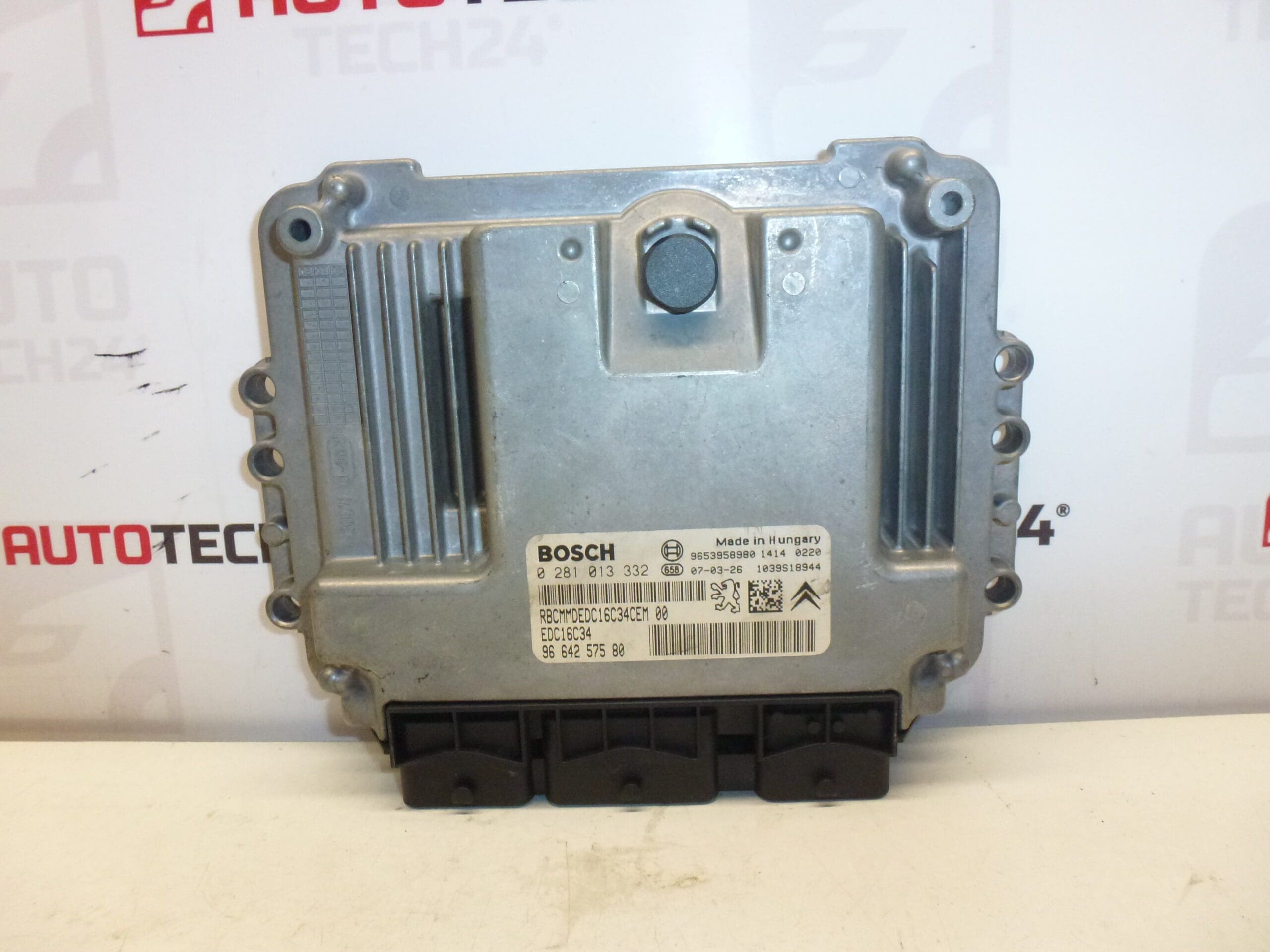 Řídicí jednotka ECU VIRGIN Citroën Peugeot Bosch EDC16C34 0281013332 - Obrázek 2