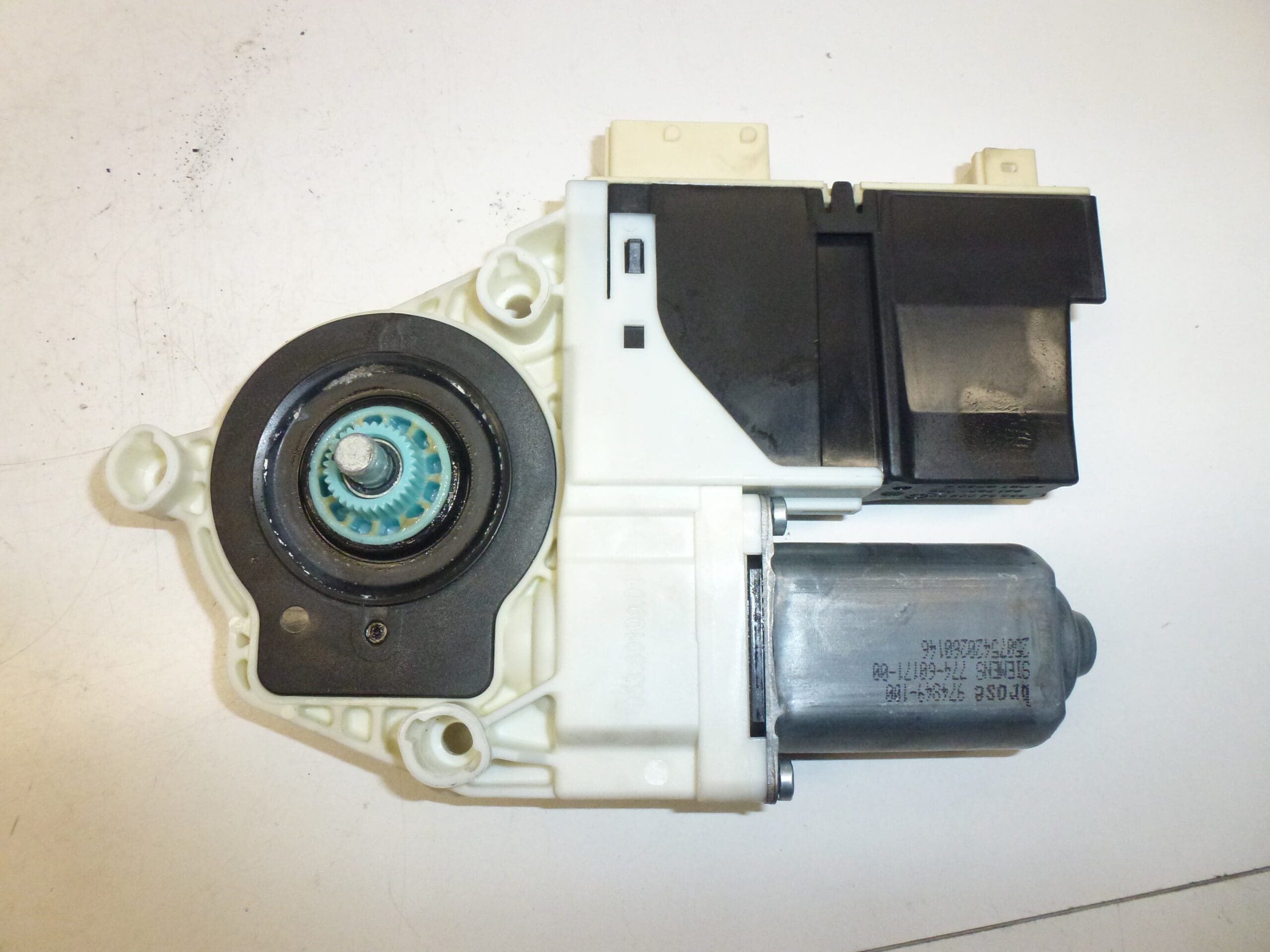 Motor levého předního stahování okna Peugeot 307 CC 9221CL - Obrázek 2