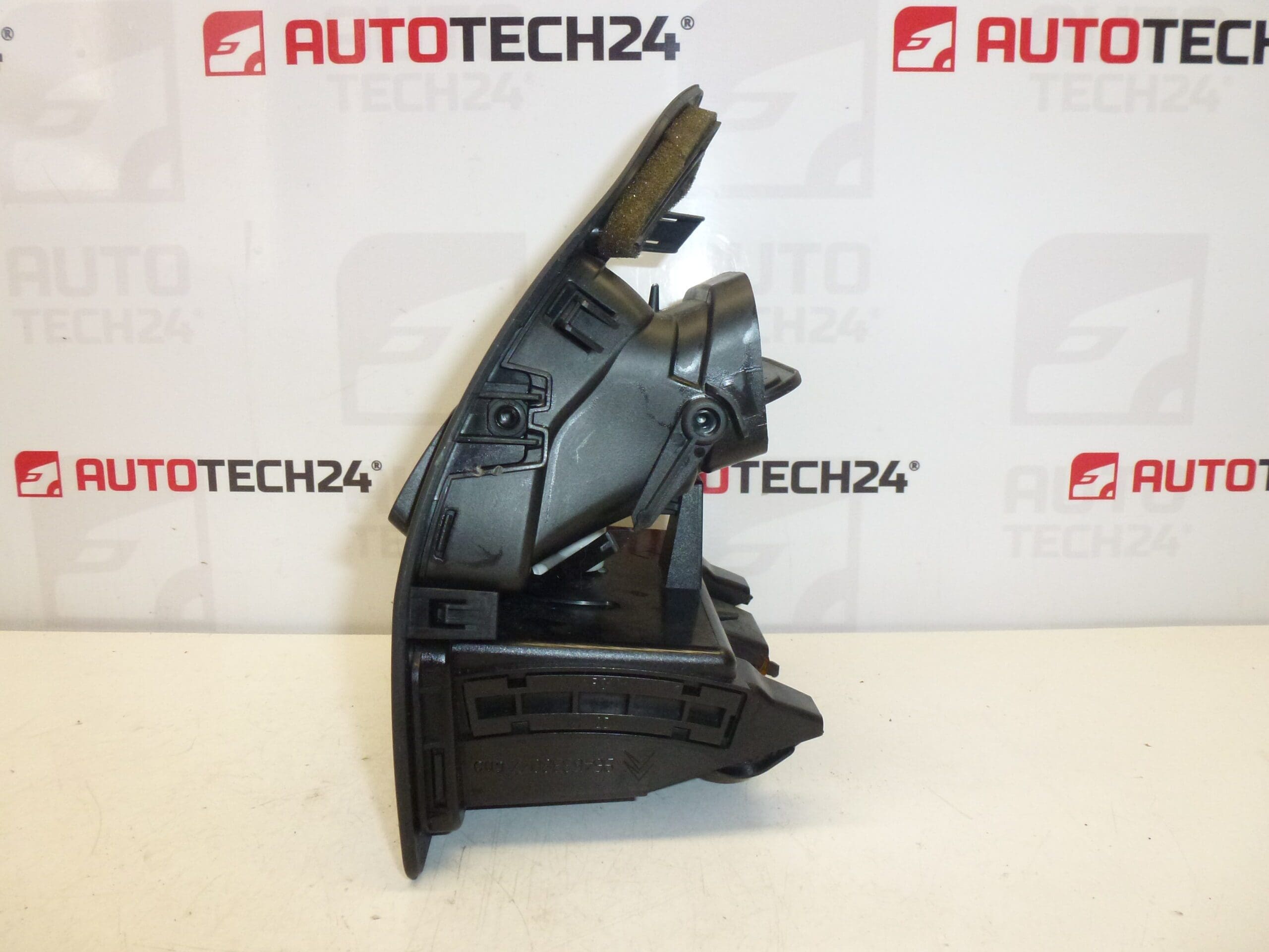 Větrací otvor levý Citroën C4 9646338077 8265Q0 8265P8 - Obrázek 2