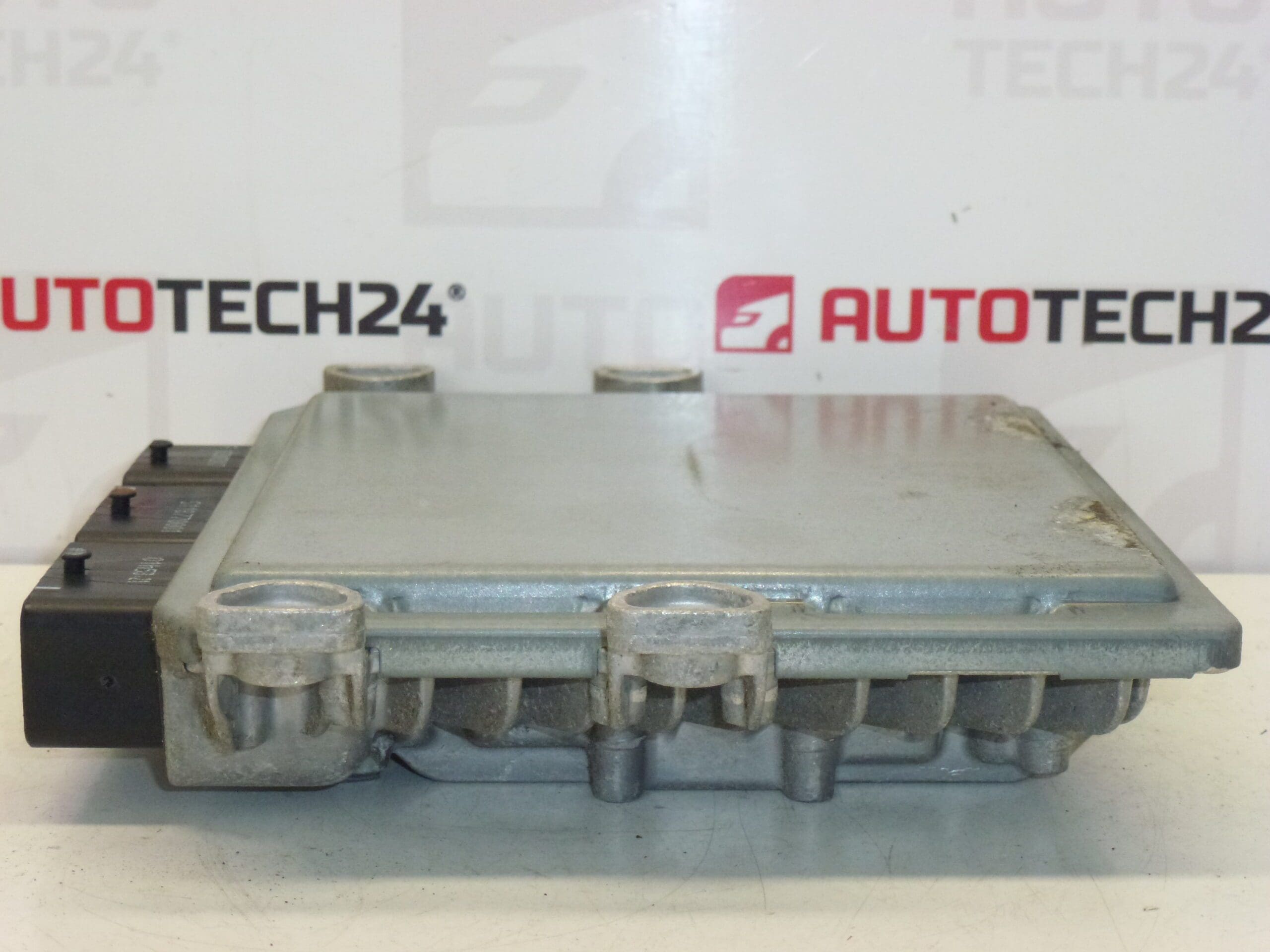 Řídicí jednotka vstřikování ECU Siemens VDO SID803A 5WS40615C-T 9661642180 - Obrázek 2