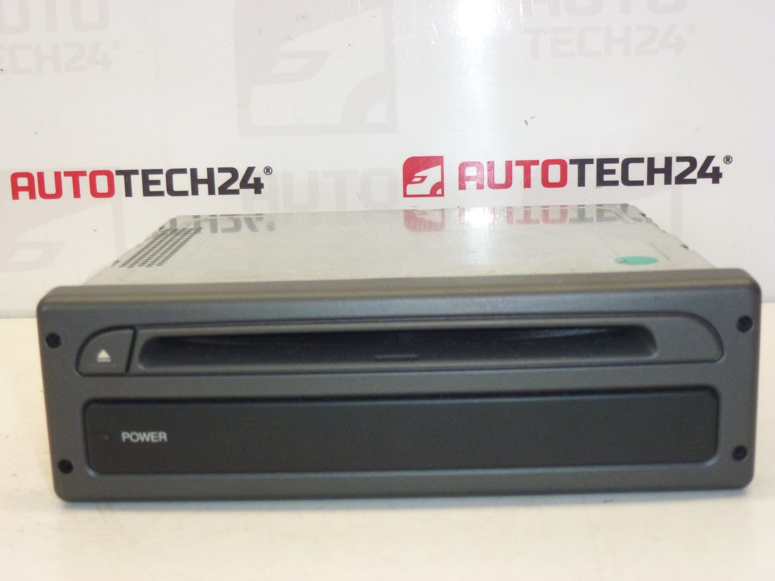 Čtecí zařízení navigace Citroën Peugeot 9644987380 - Obrázek 2