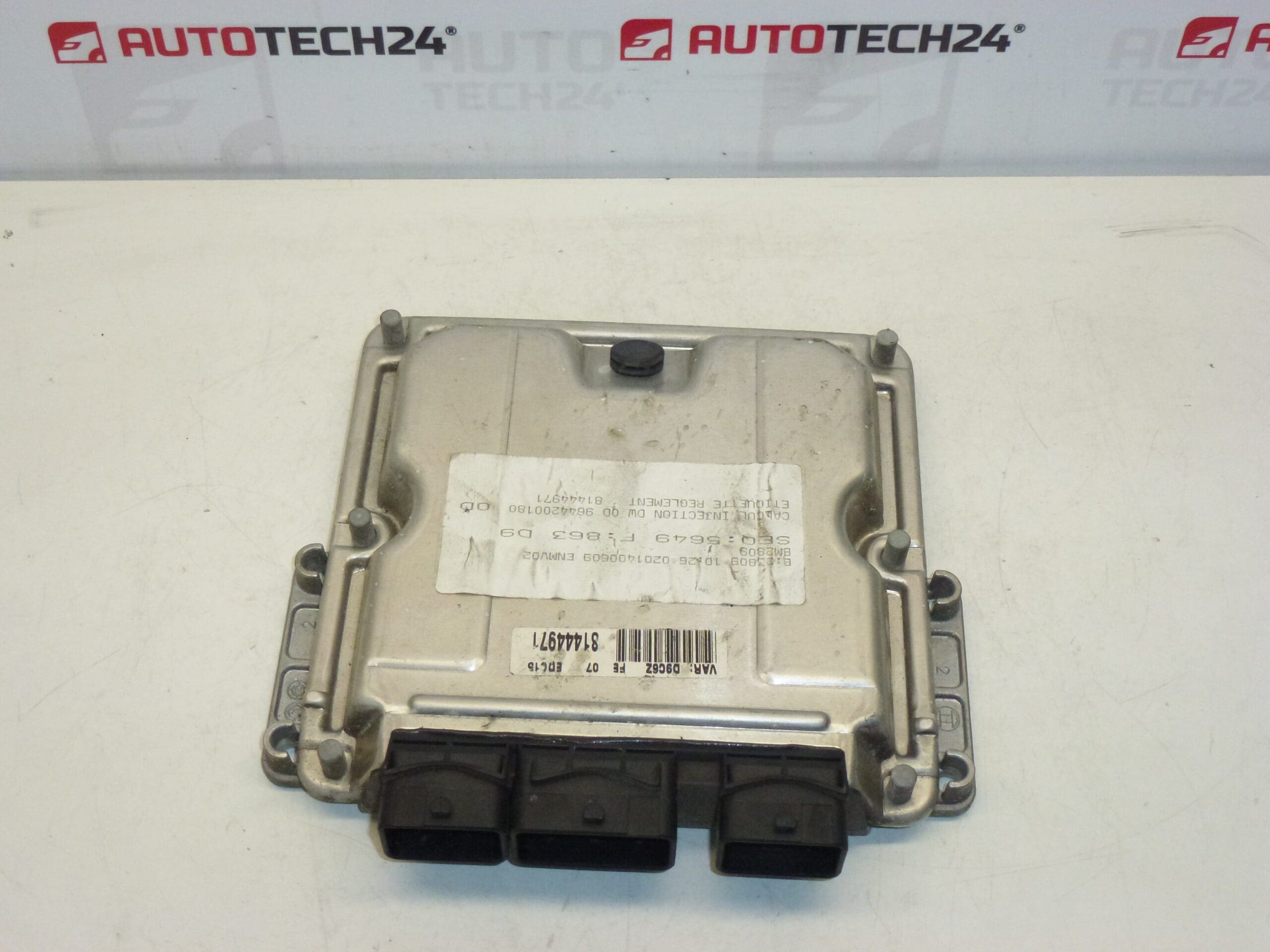 Řídící jednotka ECU BOSCH EDC15C2 0281010875 9644200180 - Obrázek 2