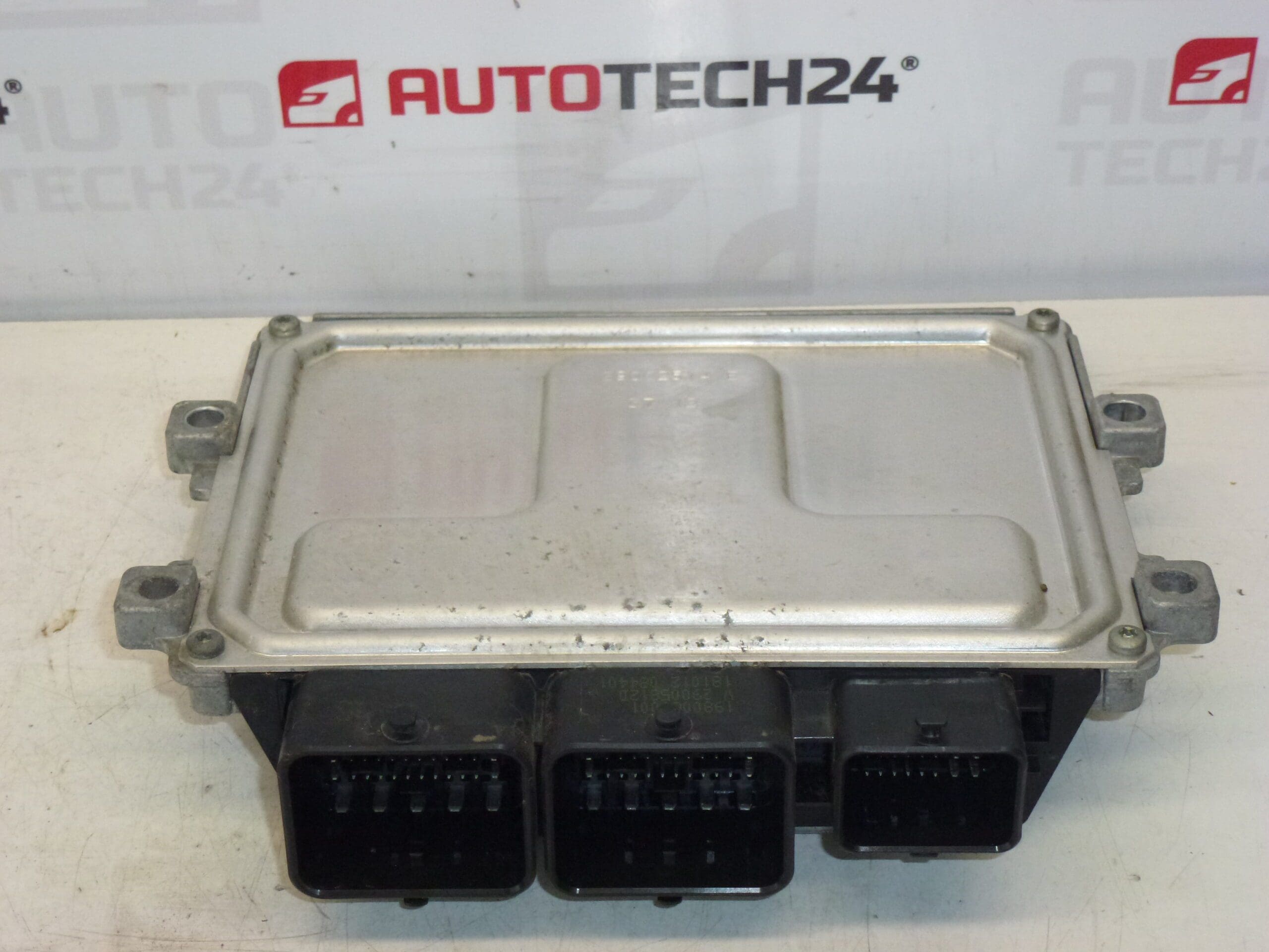 Řídící jednotka motoru ECU Valeo V46.11 Citroën Peugeot 9805321980 9800913080 - Obrázek 2