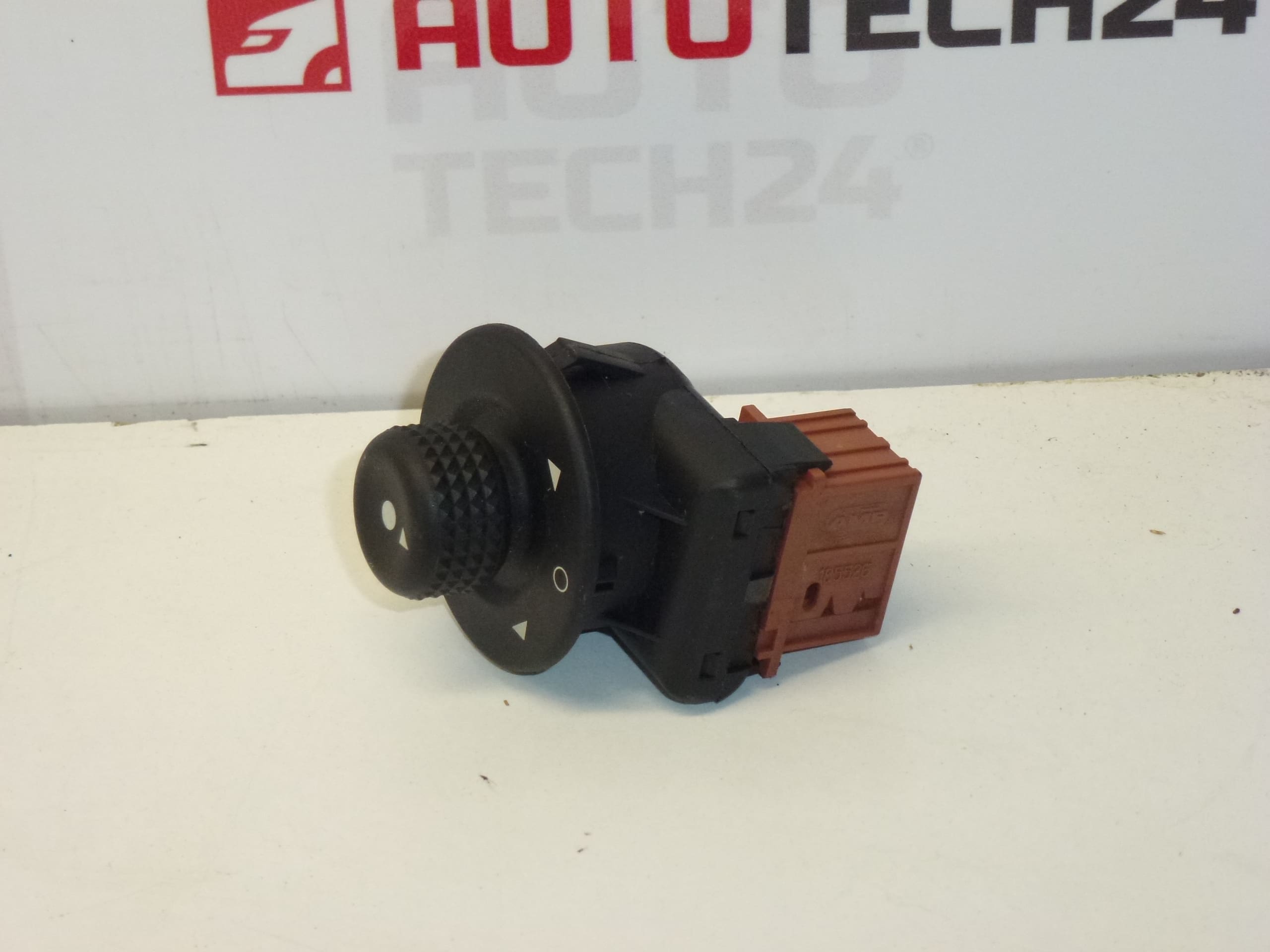 Ovladač zpětných zrcátek Citroën Peugeot 655424 - Obrázek 2