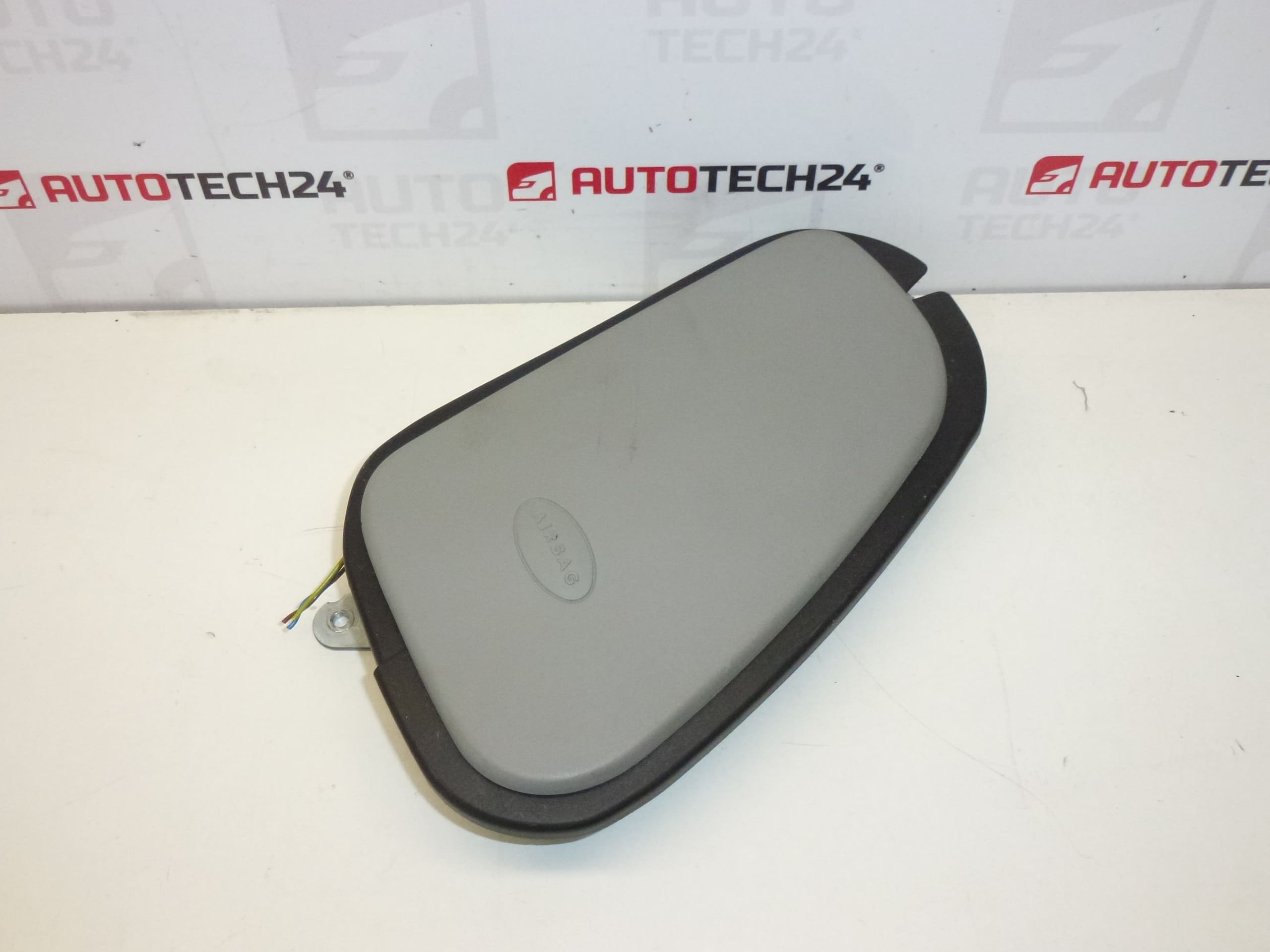 Airbag do sedačky světle šedý Citroën C2 C3 96462516ZQ 8216Q9