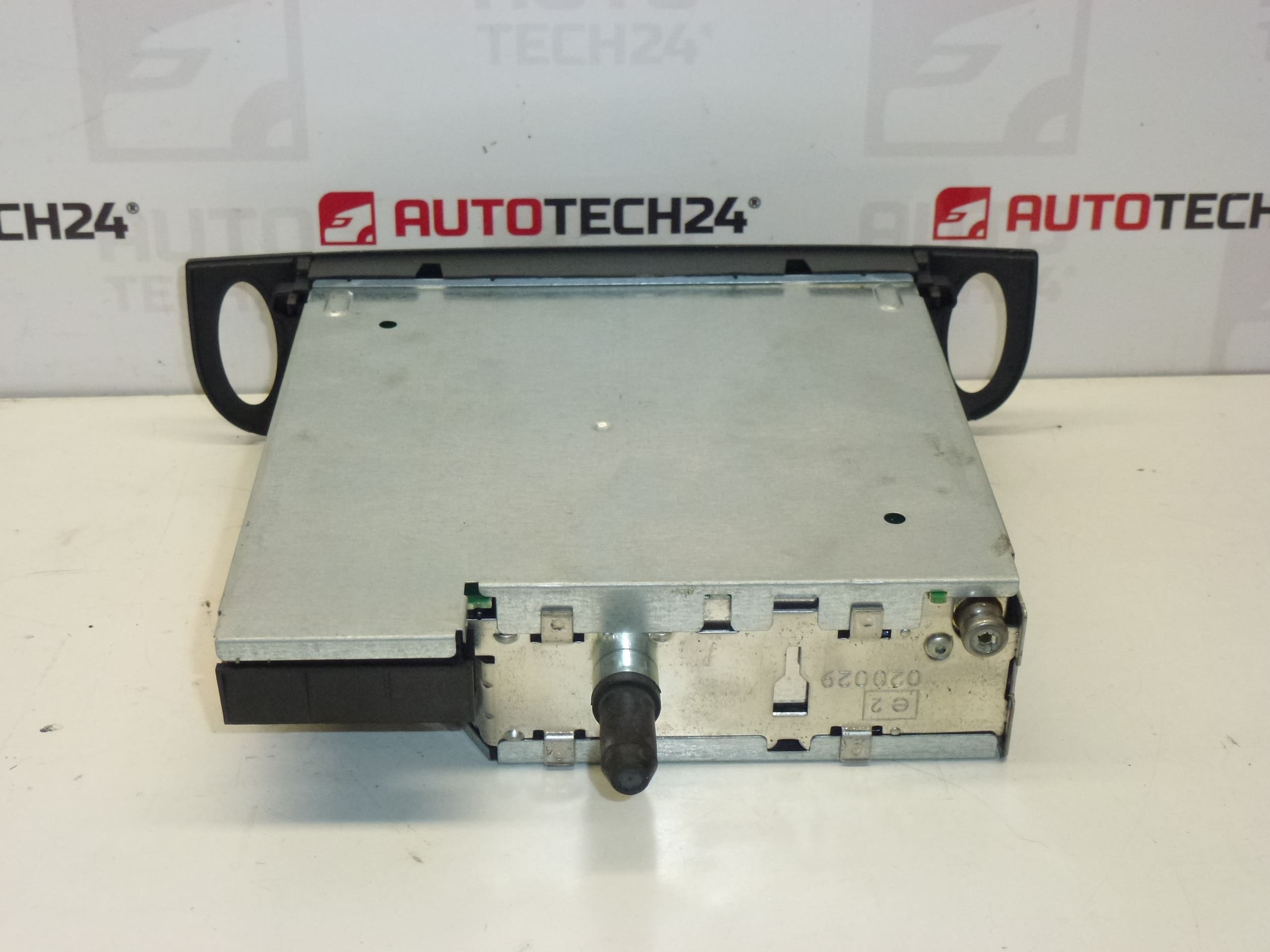 Autorádio s CD RD3 Citroën C5 I 9644321377 00 - Obrázek 2