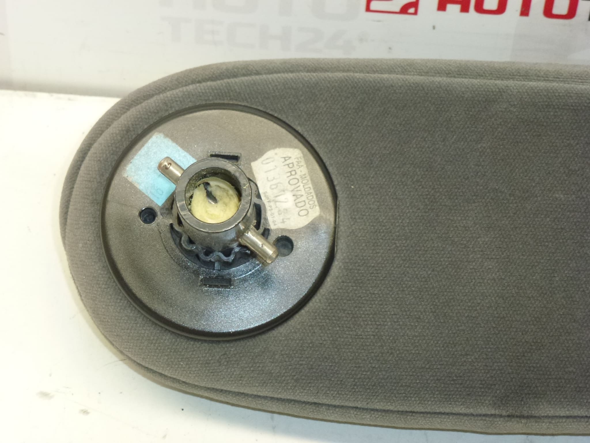 Loketní opěrka spolujezdec Citroën C5 8830E9 - Obrázek 2