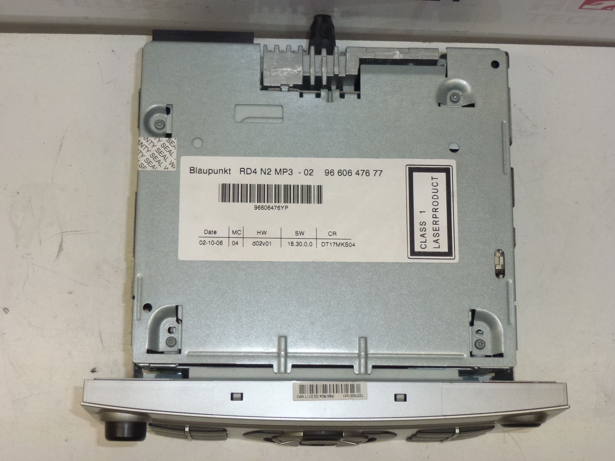 Autorádio CD MP3 Citroën Peugeot RD4 N2 9660647677 657953 - Obrázek 2